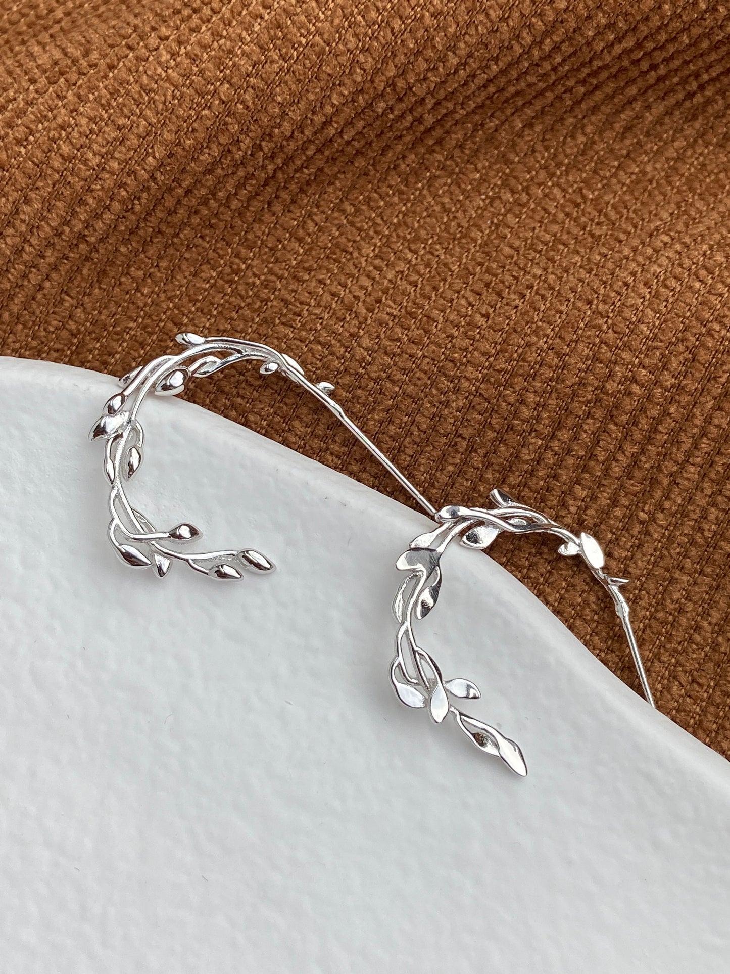 Silver Elegant Vine Hoop Earrings, Golden Semicircular Leaf Stud Earrings, 14K Gold Plated 925 Sterling Silver Jewellery, Dainty Ivy Jewelry