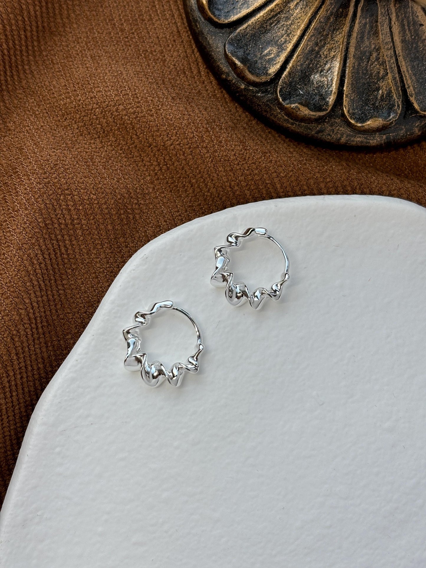 Dainty Spiral Earrings, Twisted Huggie, Hoop Statement Earrings, Basic Daily Twist Hoops, 925 Sterling Silver Jewellery, Minimalist Jewelry