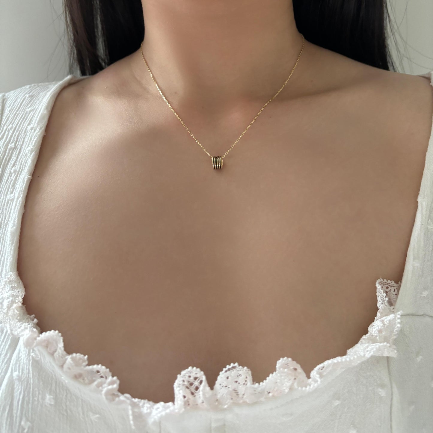 18K Gold Plated 925 Sterling Silver Black and Gold Striped Circle Pendant Necklace