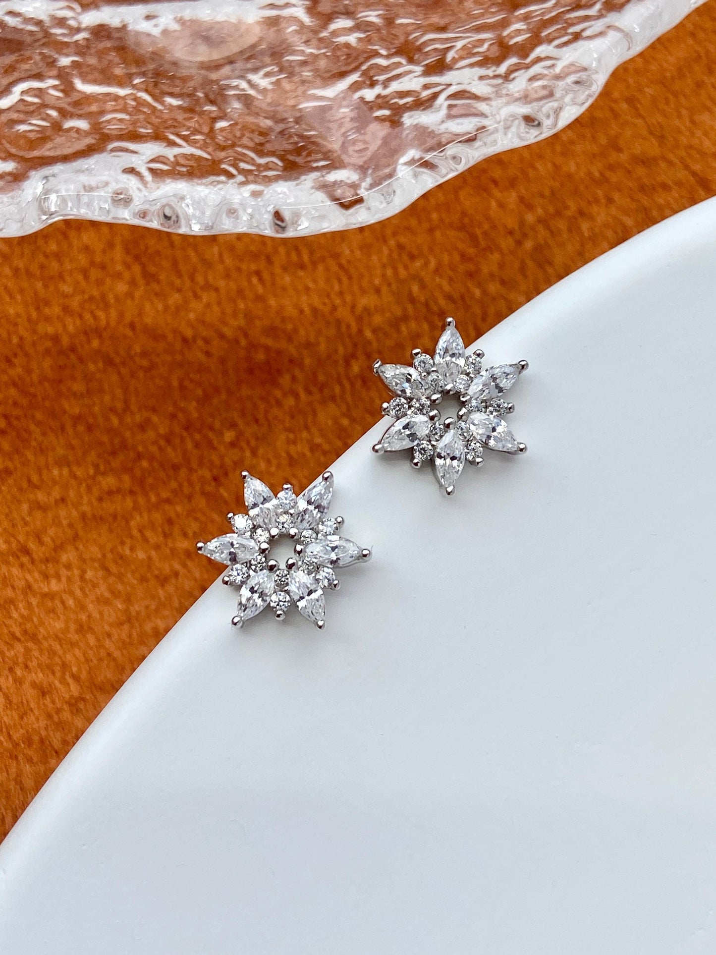 Dainty Star Zircon Stud Earrings, Golden Luxury Hexagram Earrings, Gold Six Petal Floral Flower Jewelry, Silver Shiny Snowflake Jewellery