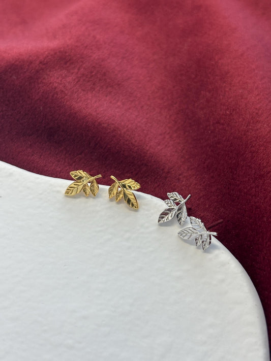 Lovely Cute Maple Leaf Stud Earrings, Retro Golden Maple Leaf Studs, Dainty Mini Minimalist Jewellery, Gold Plated Sterling Silver Jewelry