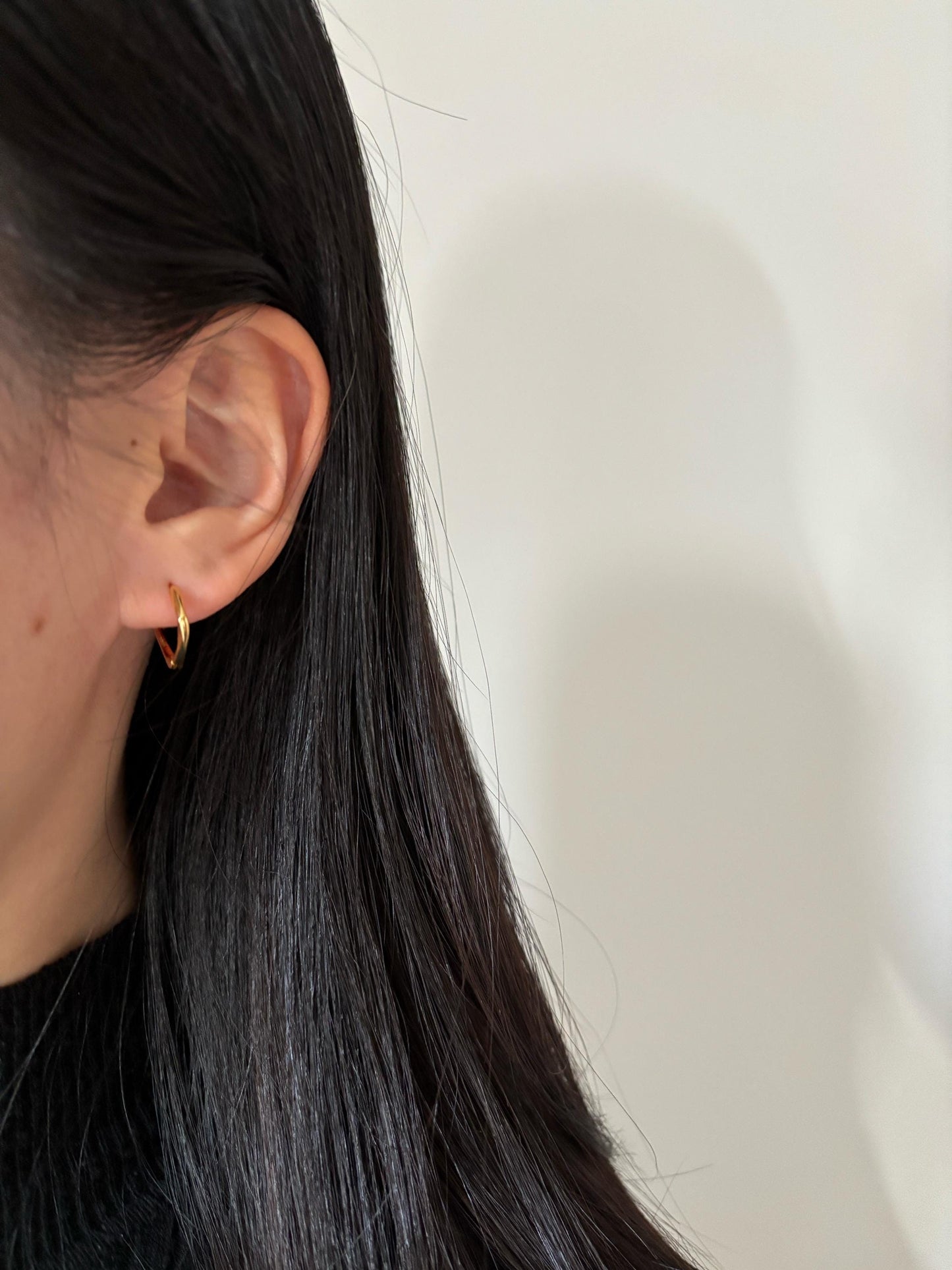 Dainty Square Twisted Huggie, Silver Twist Hoop Earrings, Minimalist Daily Basic Jewelry, 18K Gold Plated 925 Sterling Silver Jewellery