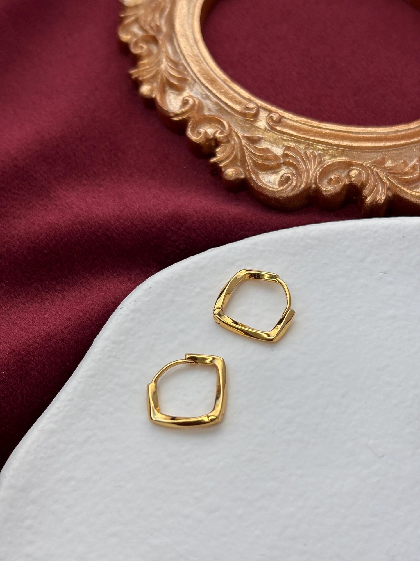Dainty Square Twisted Huggie, Silver Twist Hoop Earrings, Minimalist Daily Basic Jewelry, 18K Gold Plated 925 Sterling Silver Jewellery
