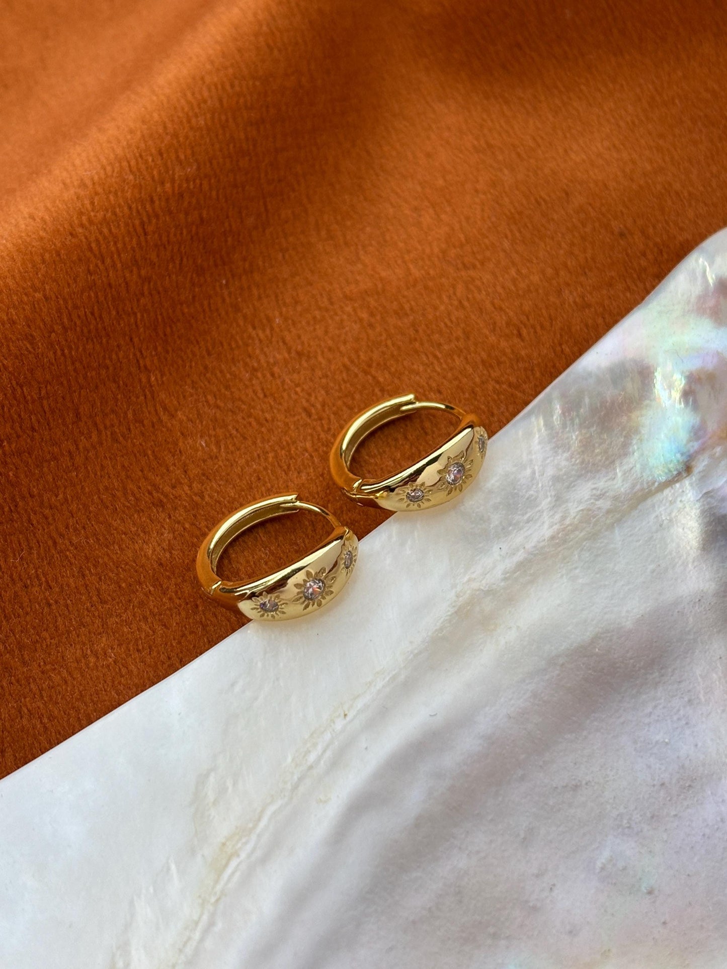 Dainty Star Hoop Earrings, Shiny Octagram Star Huggie, Sun Flower Earrings Jewelry, 18K Gold Plated Sterling Silver Sparkling Star Jewellery