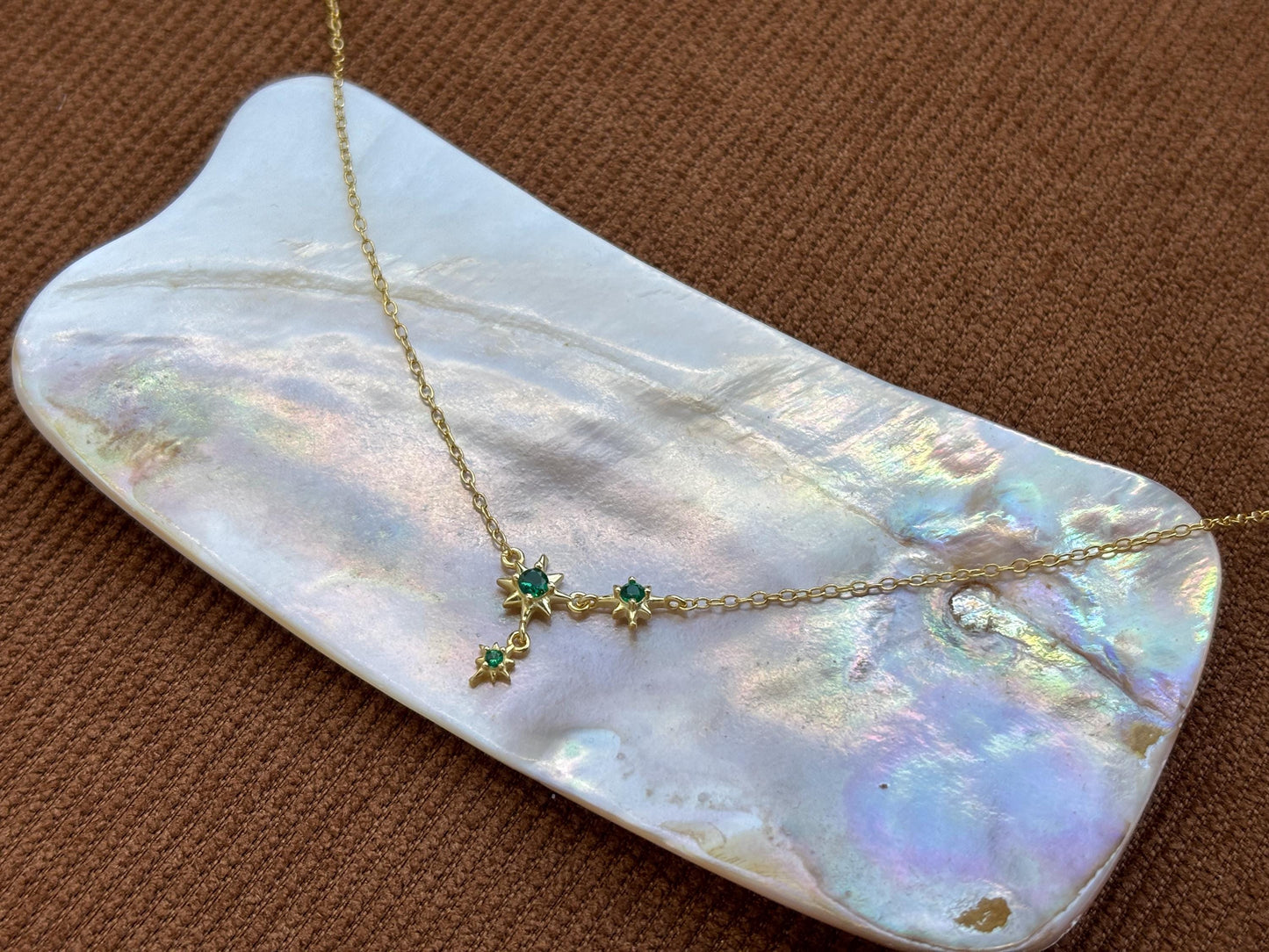 Dainty Green North Star Clavicle Necklace, Green Stone Octagram Pendant Necklace Jewellery, Retro Vintage Style Emerald Celestial Jewelry