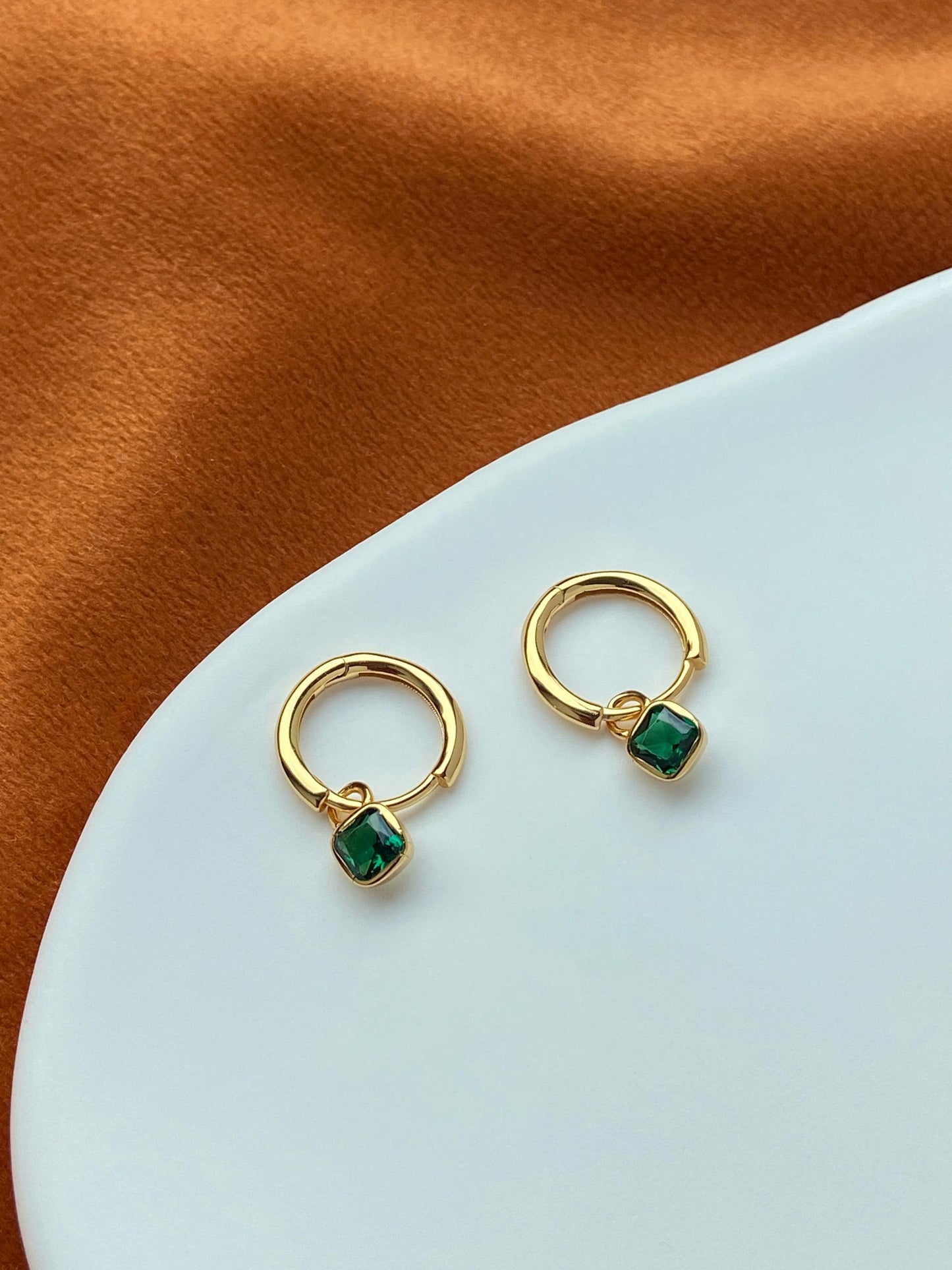 Retro Square Emerald Hoop Earrings, Vintage Green Stone Dangle Drop Earrings, Golden Dainty Elegant Jewelry, Gold Plated Silver Jewellery