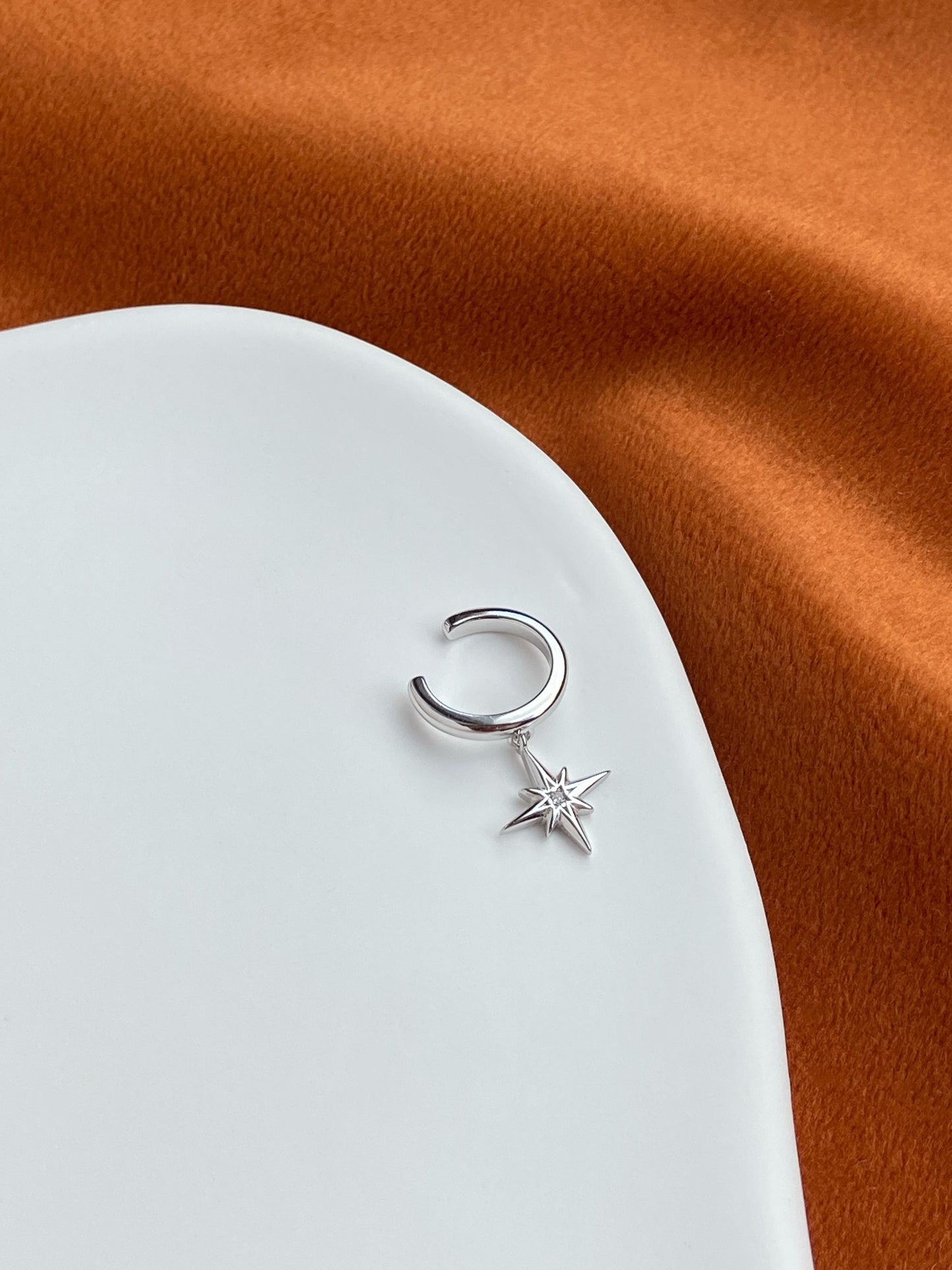 Gold Plated 925 Sterling Silver Star Ear Cuff, Golden North Star Ear Cuffs Jewelry, Daily Drop Star Non-Piercing Earrings, Dainty Jewellery