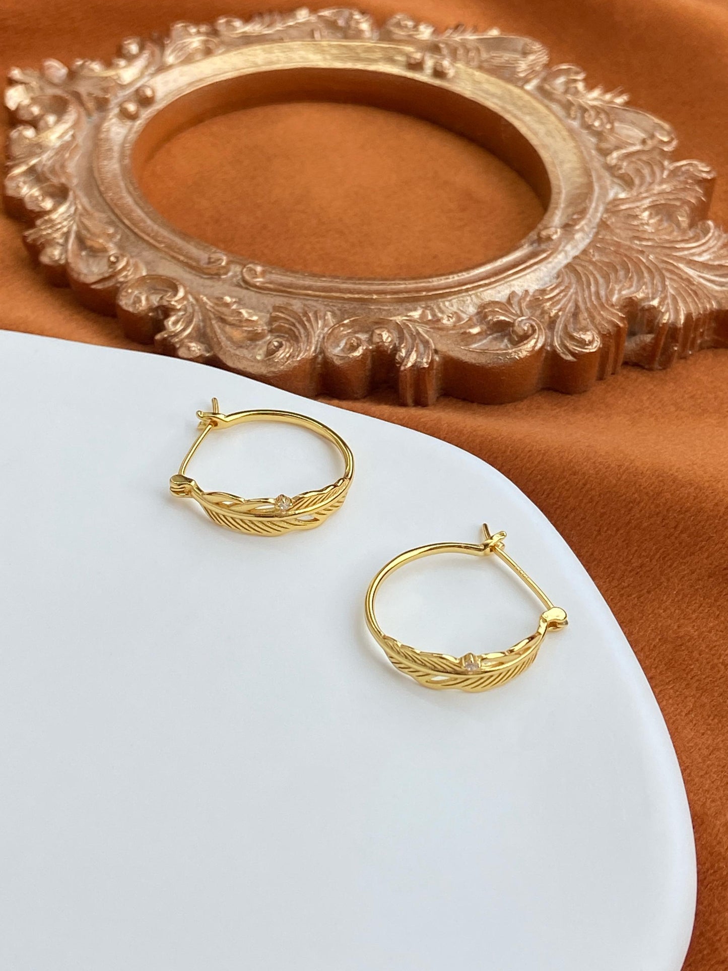 Dainty Silver Feather Hoops, Golden Curved Angelic Feather Huggie, Angel Wings Jewelry, 14K Gold Plated 925 Silver Leaf Earrings Jewellery