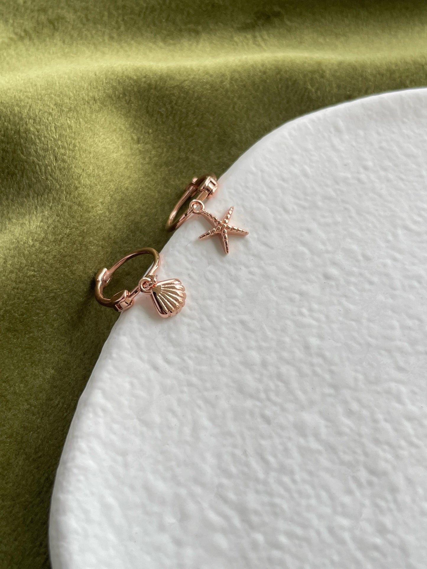 Cute Starfish Shell Hoops, Small Lovely Seashell Drop Dangle Earrings, Ocean Beach Sea Jewelry, Dainty Mini Gold Plated 925 Silver Jewellery