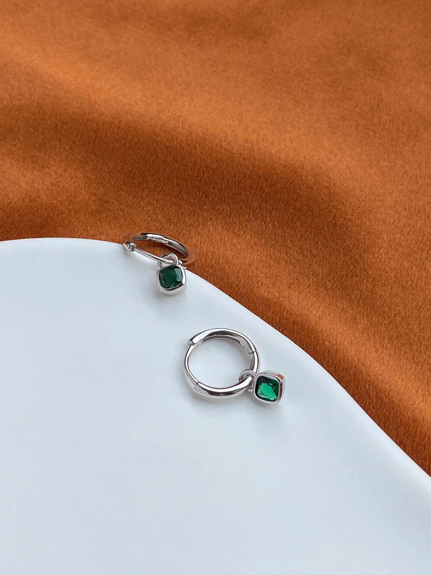 Retro Square Emerald Hoop Earrings, Vintage Green Stone Dangle Drop Earrings, Golden Dainty Elegant Jewelry, Gold Plated Silver Jewellery