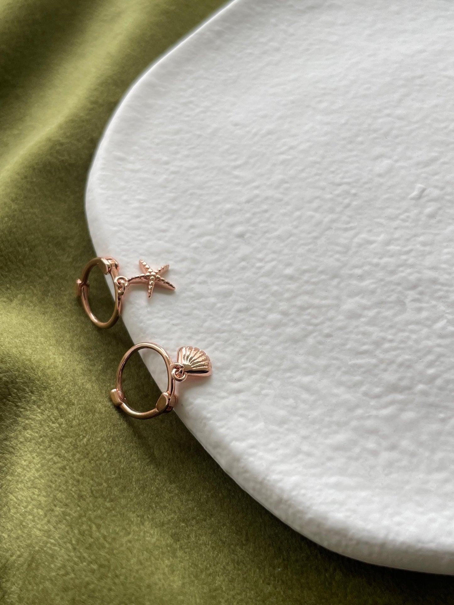 Cute Starfish Shell Hoops, Small Lovely Seashell Drop Dangle Earrings, Ocean Beach Sea Jewelry, Dainty Mini Gold Plated 925 Silver Jewellery