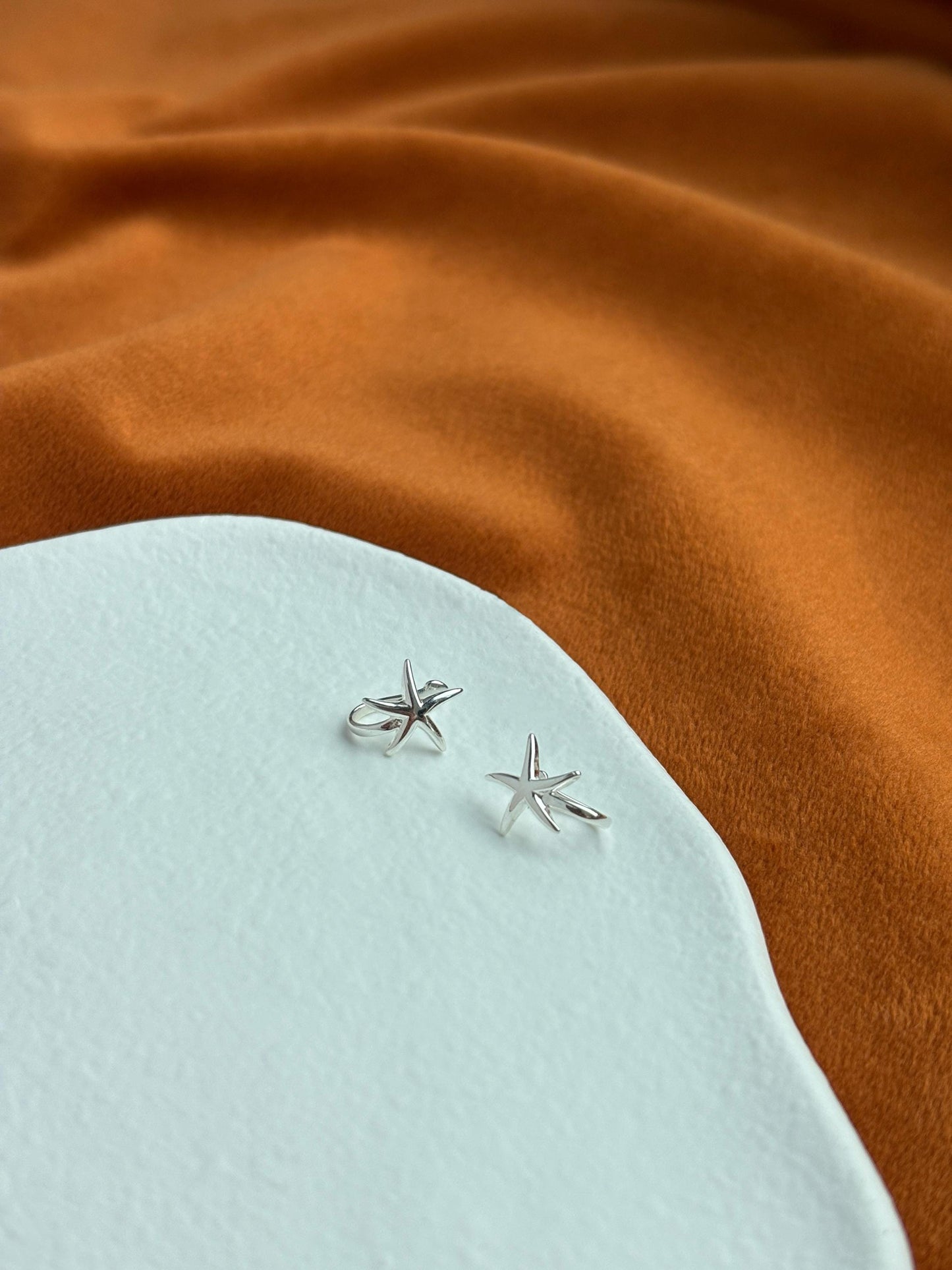 Dainty Silver Starfish Non-Piercing Earrings, Cute Rose Gold Starfish Ear Cuffs Jewelry, 18K Gold Plated 925 Silver Celestial Star Jewellery