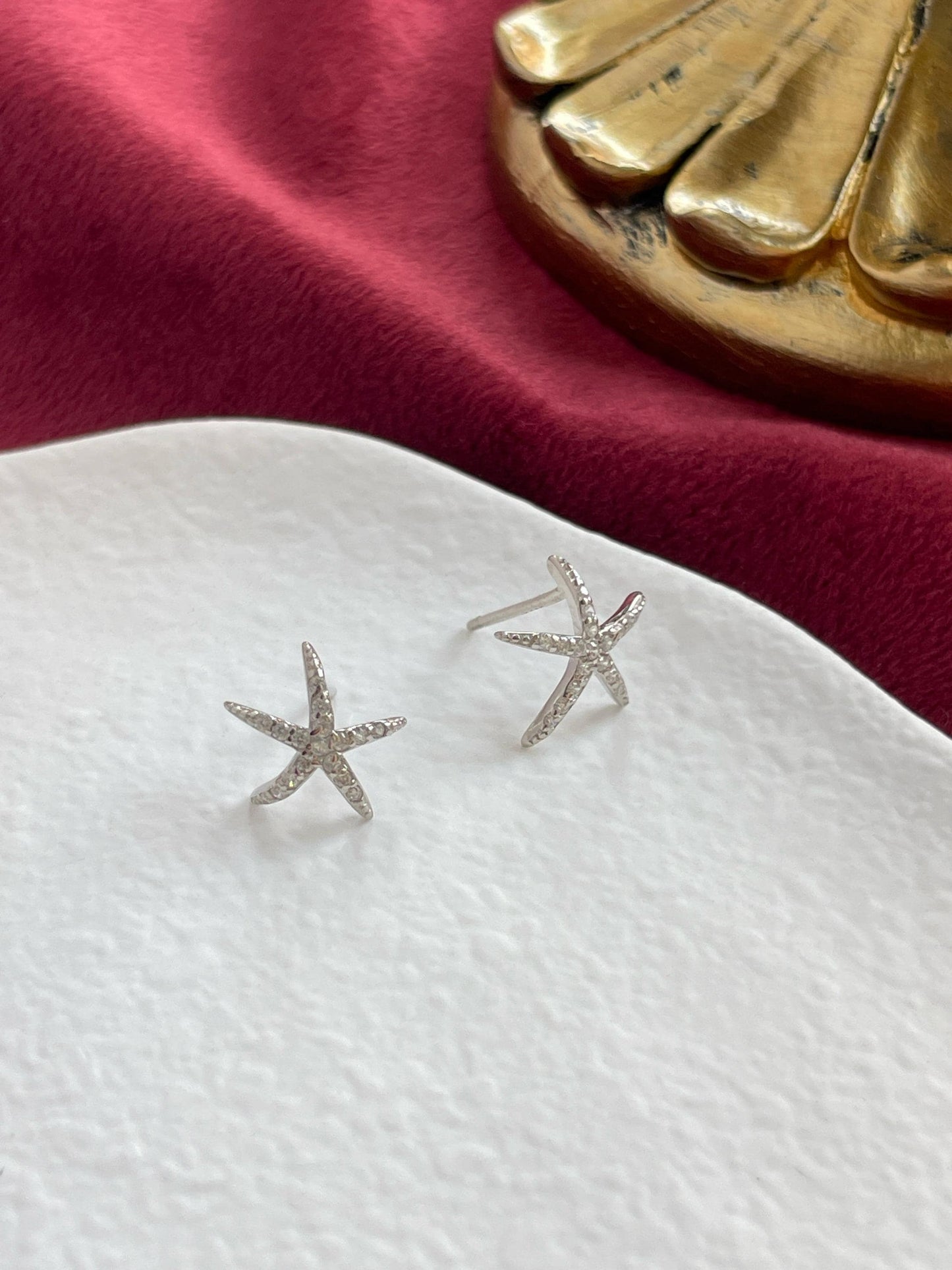 Shiny Silver Starfish Stud Earrings, Dainty Golden Star Studs, 18K Gold Plated 925 Sterling Silver Jewellery, Sparkling Celestial Jewelry