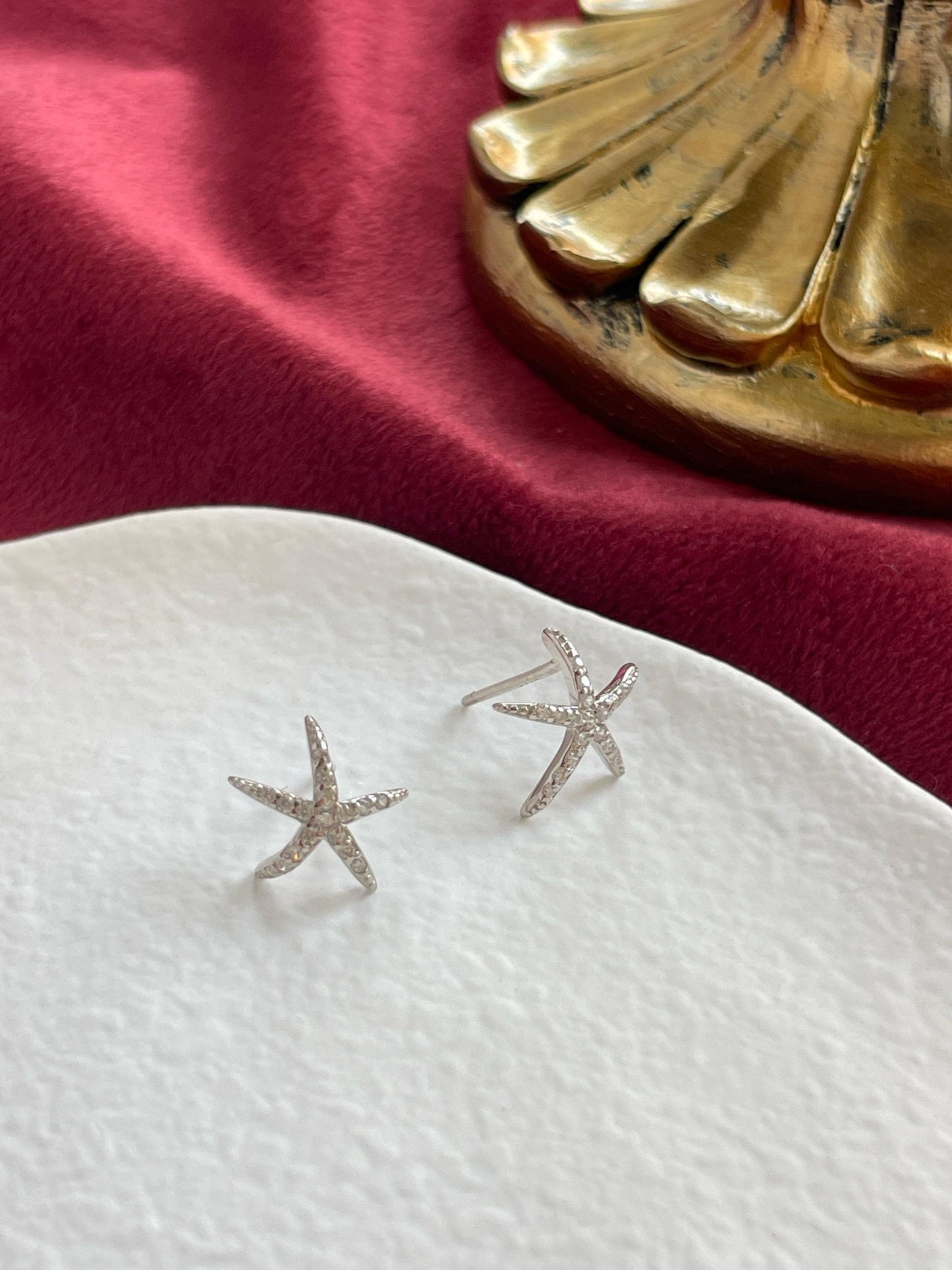 Shiny Silver Starfish Stud Earrings, Dainty Golden Star Studs, 18K Gold Plated 925 Sterling Silver Jewellery, Sparkling Celestial Jewelry