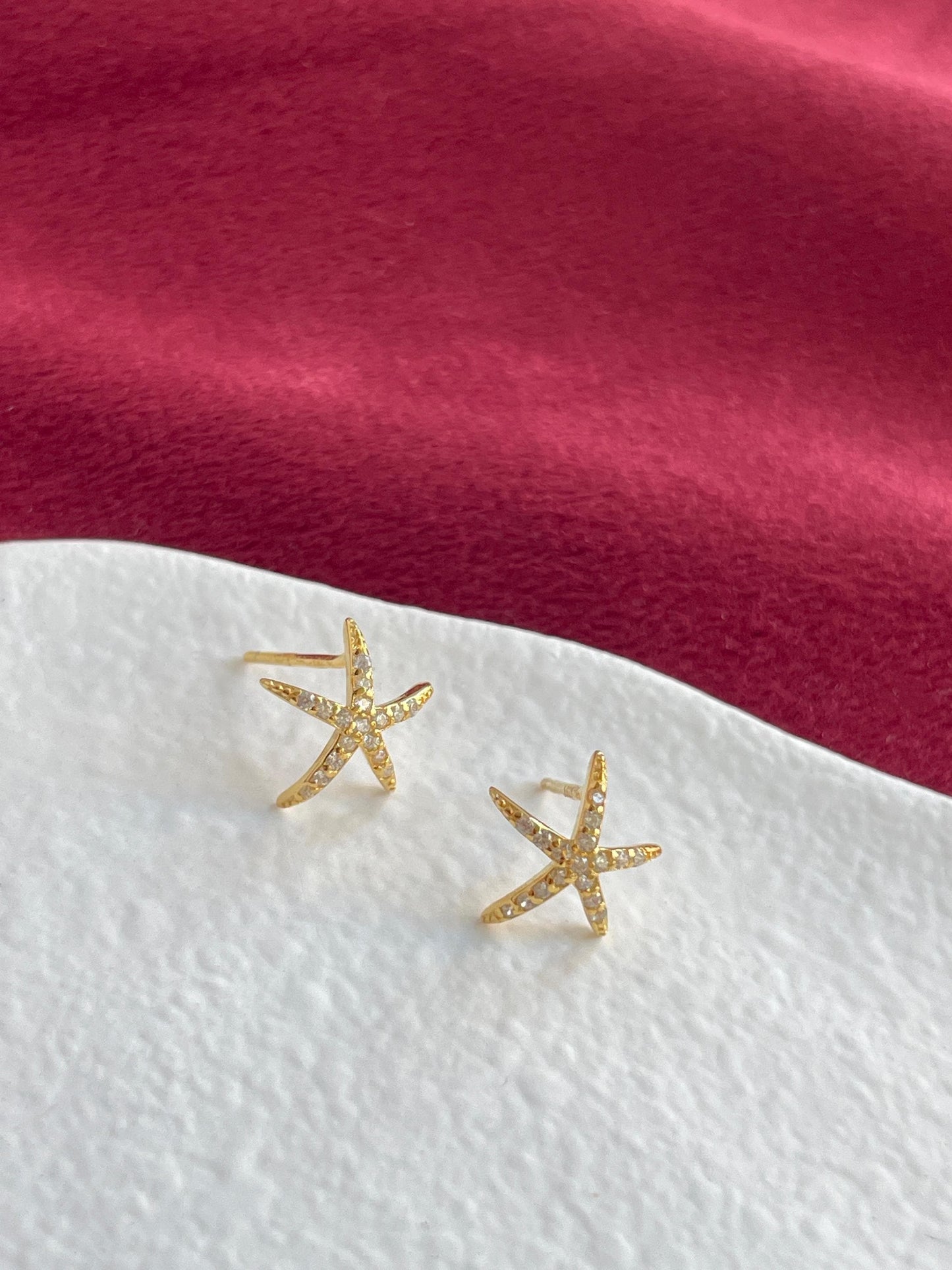Shiny Silver Starfish Stud Earrings, Dainty Golden Star Studs, 18K Gold Plated 925 Sterling Silver Jewellery, Sparkling Celestial Jewelry