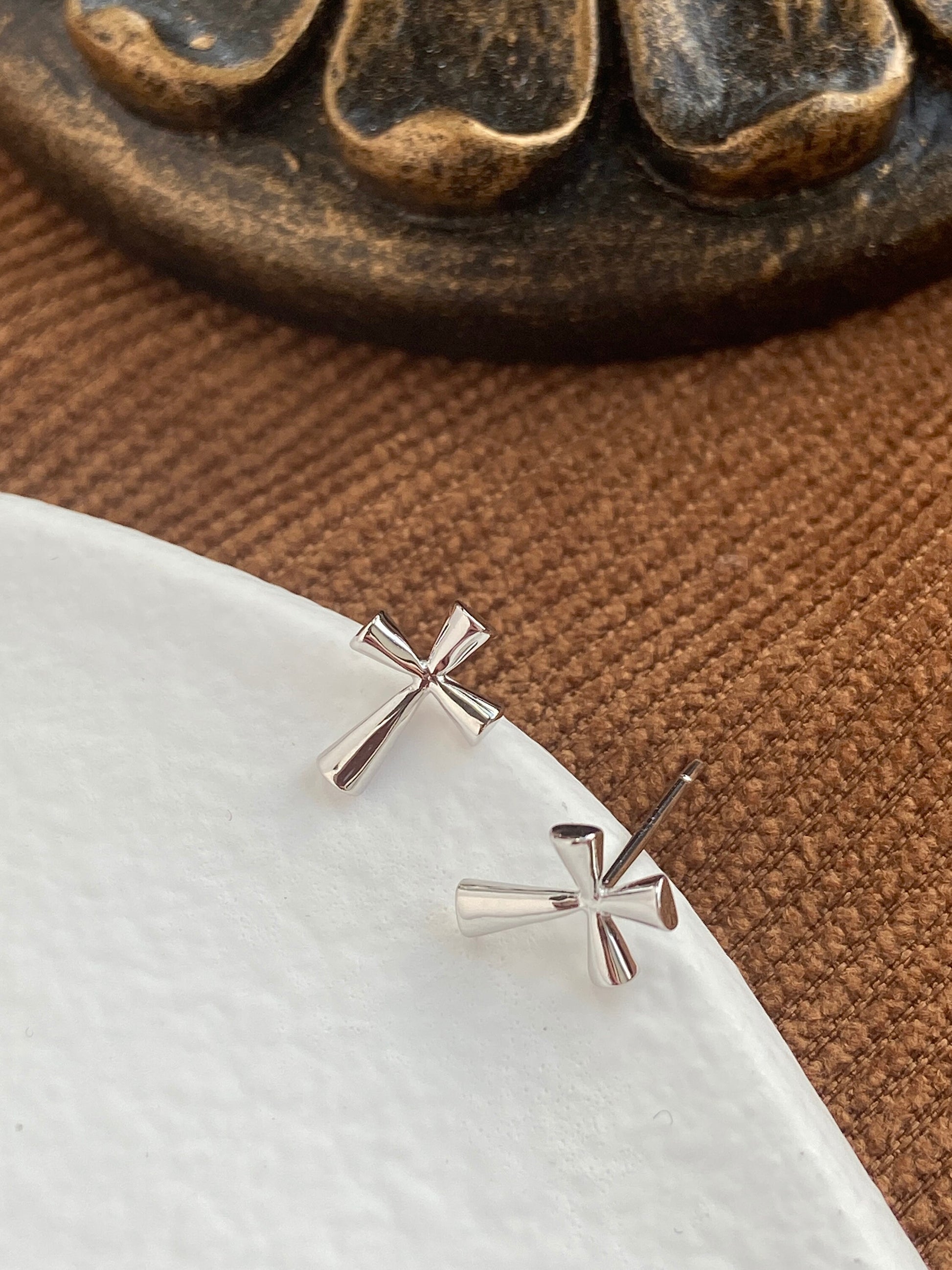 Cute Mini Cross Stud Earrings, Minimalist Tiny Cross Studs Jewelry, 14K Gold Plated 925 Sterling Silver Basic Classic Jewellery