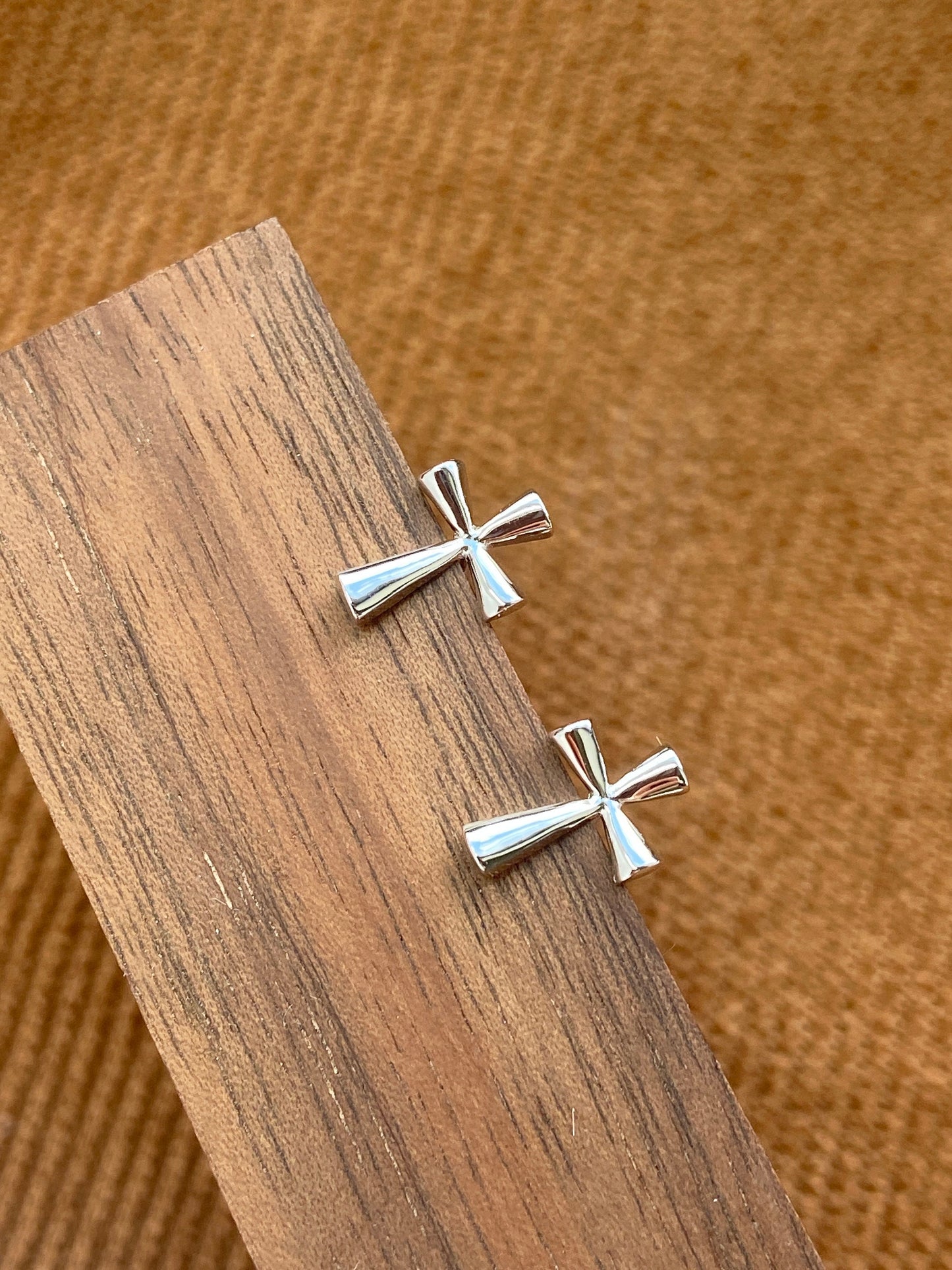 Cute Mini Cross Stud Earrings, Minimalist Tiny Cross Studs Jewelry, 14K Gold Plated 925 Sterling Silver Basic Classic Jewellery