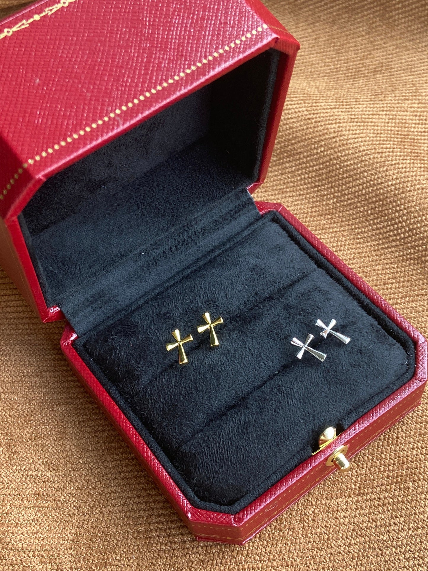 Cute Mini Cross Stud Earrings, Minimalist Tiny Cross Studs Jewelry, 14K Gold Plated 925 Sterling Silver Basic Classic Jewellery