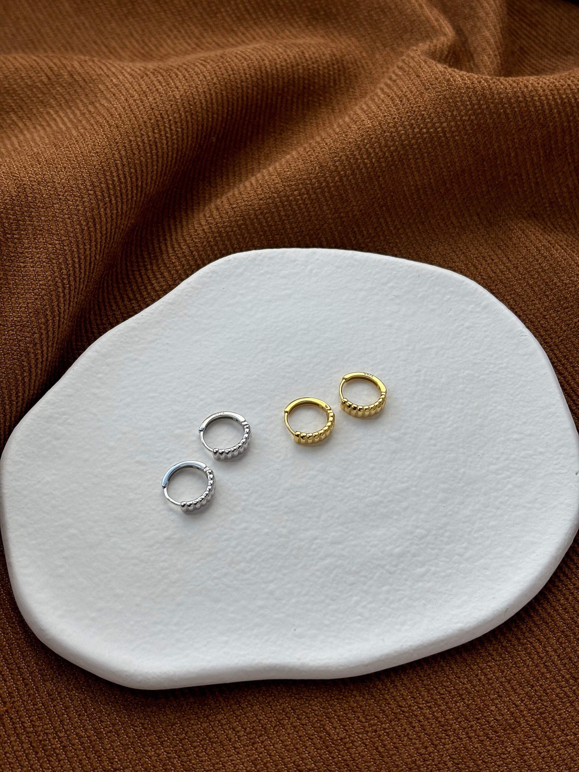 Dainty Ridge Huggie, Golden Ribbed Hoop Earrings, Silver Minimalist Daily Basic Jewelry, 14K Gold Plated 925 Sterling Silver Jewellery