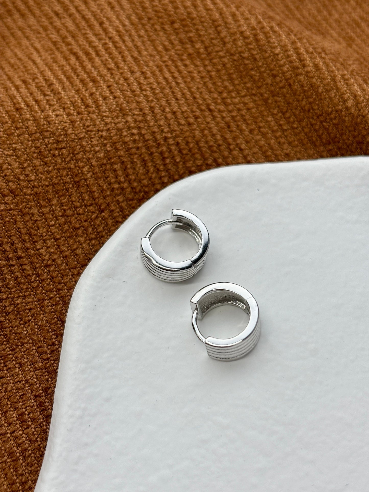 Chunky Ridge Huggie, Golden Ribbed Hoop Earrings, Silver Minimalist Daily Basic Jewelry, Daily 18K Gold Plated 925 Sterling Silver Jewellery