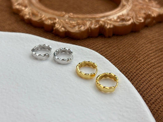 Dainty Beehive Huggie, Golden HoneyComb Hoop Earrings, Silver Basic Hexagonal Jewelry, 14K Gold Plated 925 Sterling Silver Jewellery