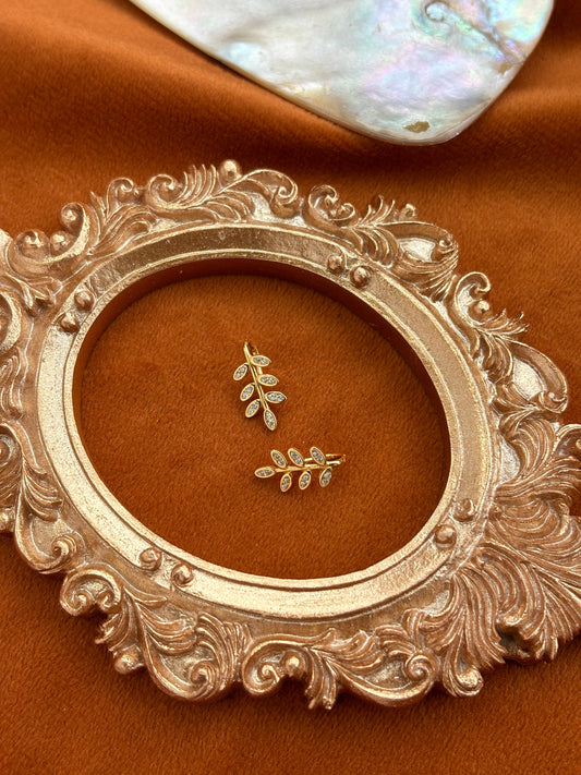 Dainty Leaf Ear Cuff, Golden Leaf Non-piercing Earrings, Silver Plant Jewelry, 14K Gold Plated 925 Sterling Silver Jewellery