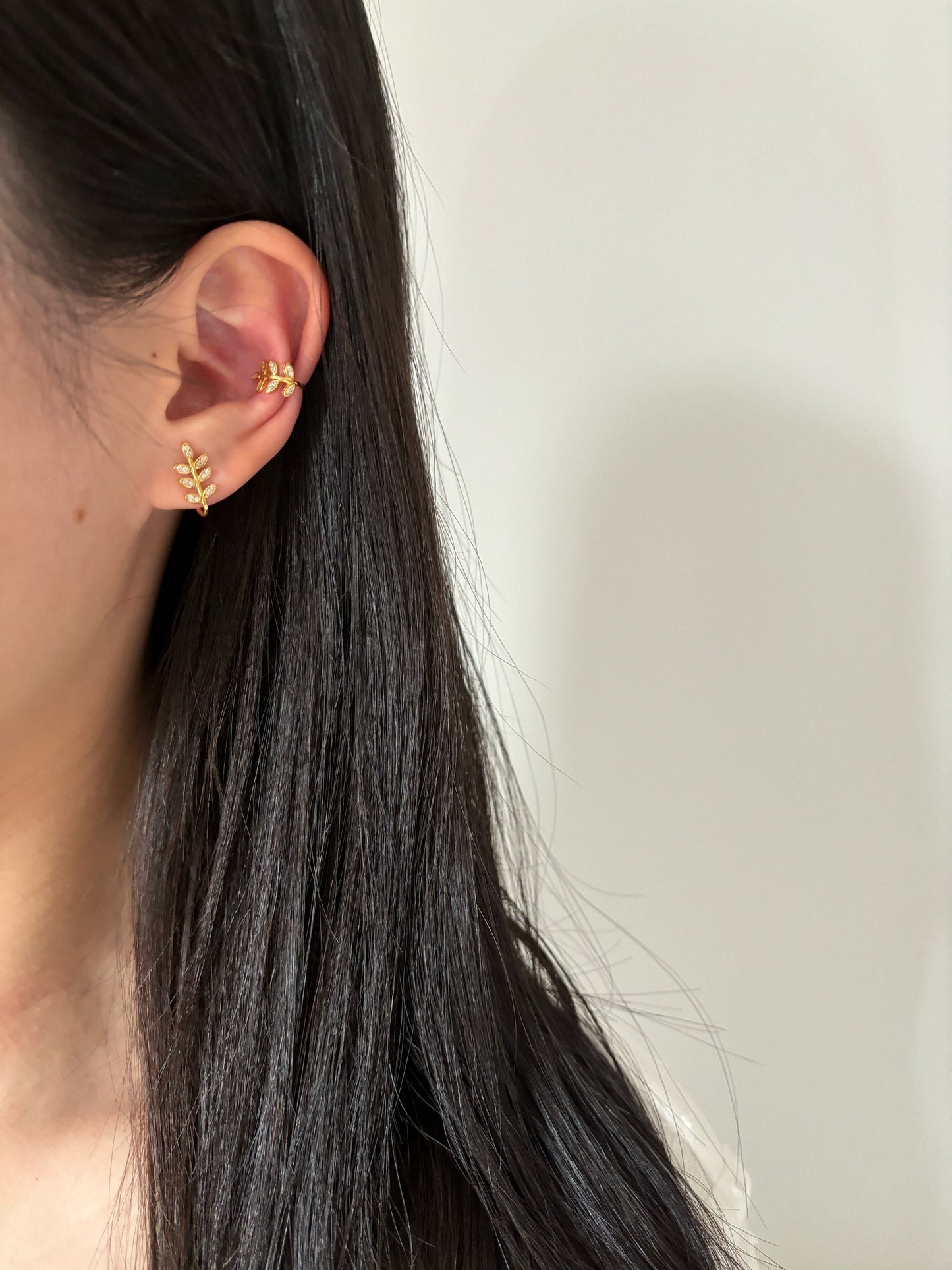 Dainty Leaf Ear Cuff, Golden Leaf Non-piercing Earrings, Silver Plant Jewelry, 14K Gold Plated 925 Sterling Silver Jewellery