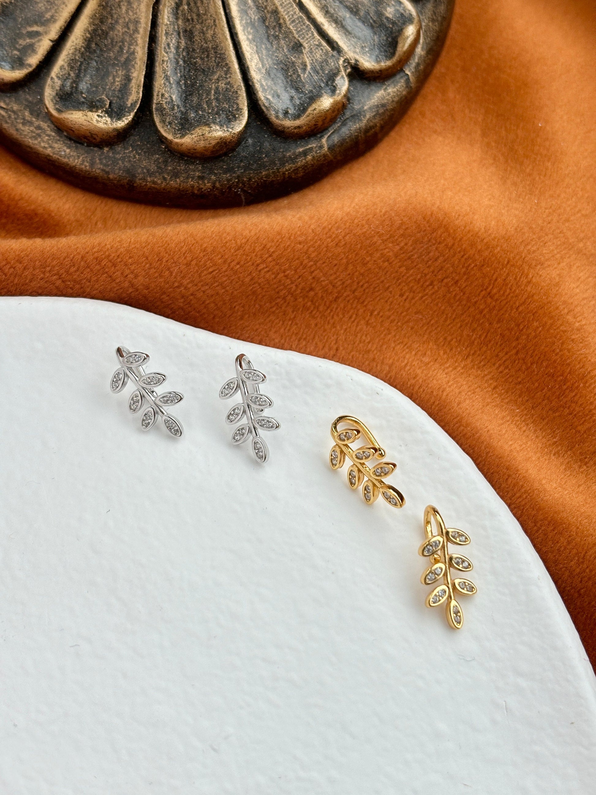 Dainty Leaf Ear Cuff, Golden Leaf Non-piercing Earrings, Silver Plant Jewelry, 14K Gold Plated 925 Sterling Silver Jewellery