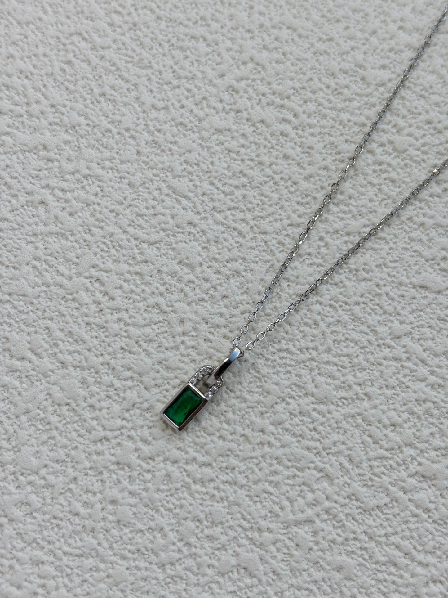 Green Emerald Lock Pendant, Rectangle Green Stone Golden Chain Clavicle Necklace Jewellery, Dainty Elegant Retro Vintage Silver Jewelry