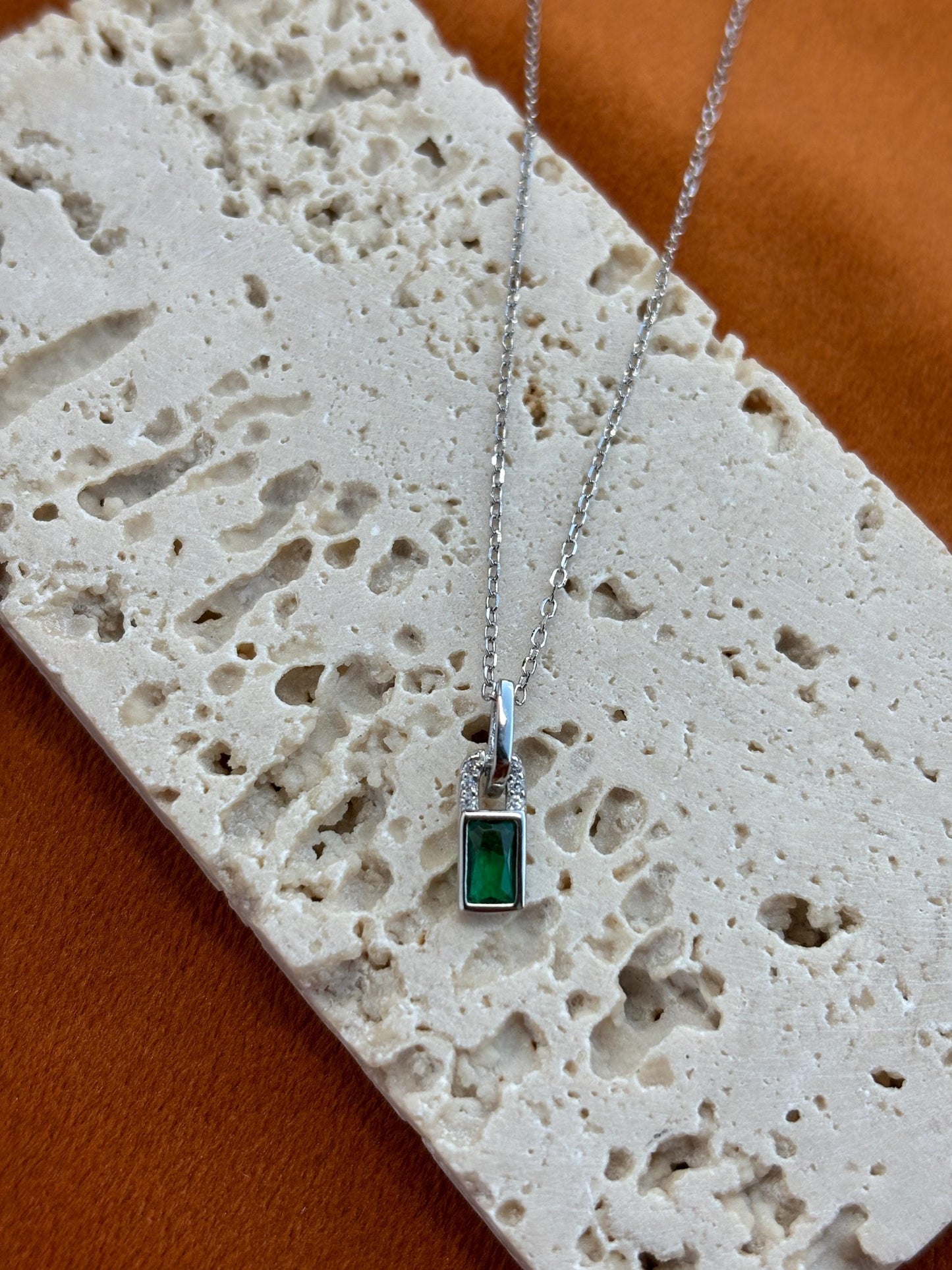 Green Emerald Lock Pendant, Rectangle Green Stone Golden Chain Clavicle Necklace Jewellery, Dainty Elegant Retro Vintage Silver Jewelry