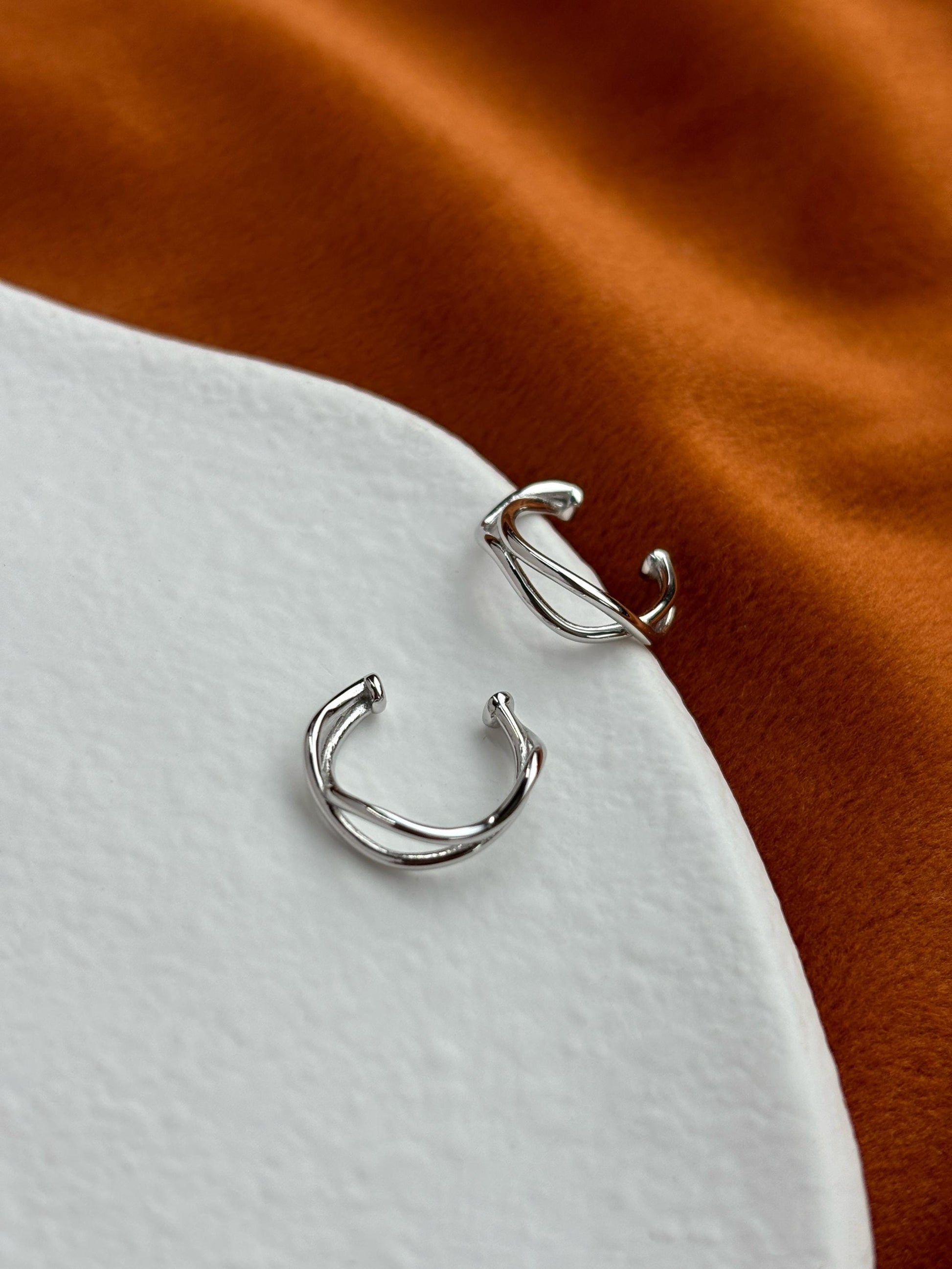 Daily Minimalist Ear Cuff, Simple Wave Non-Piercing Earrings, Gold Plated Silver Ear Cuffs Jewelry, Dainty Helix Cuff Earcuff Jewellery