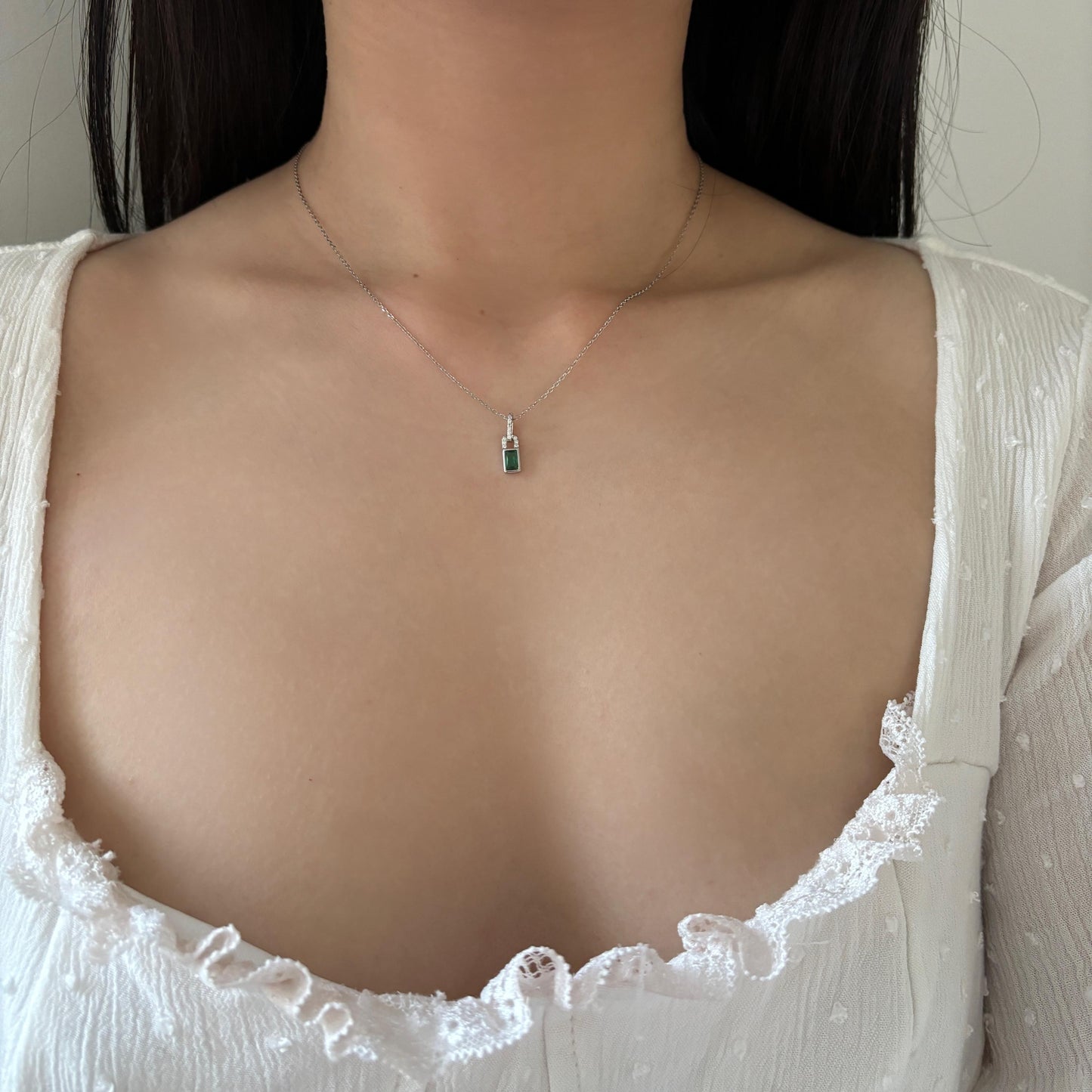 Green Emerald Lock Pendant, Rectangle Green Stone Golden Chain Clavicle Necklace Jewellery, Dainty Elegant Retro Vintage Silver Jewelry