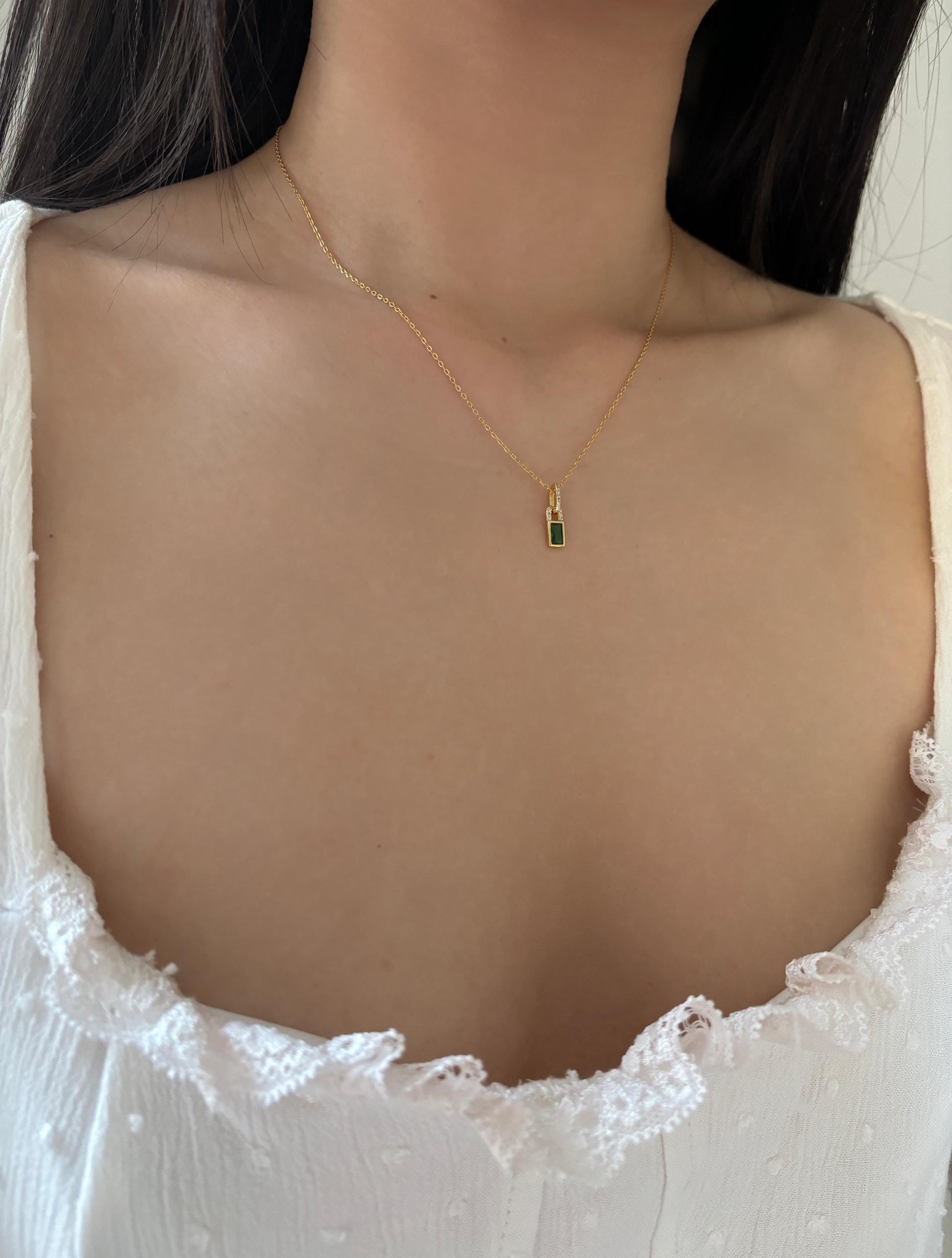 Green Emerald Lock Pendant, Rectangle Green Stone Golden Chain Clavicle Necklace Jewellery, Dainty Elegant Retro Vintage Silver Jewelry