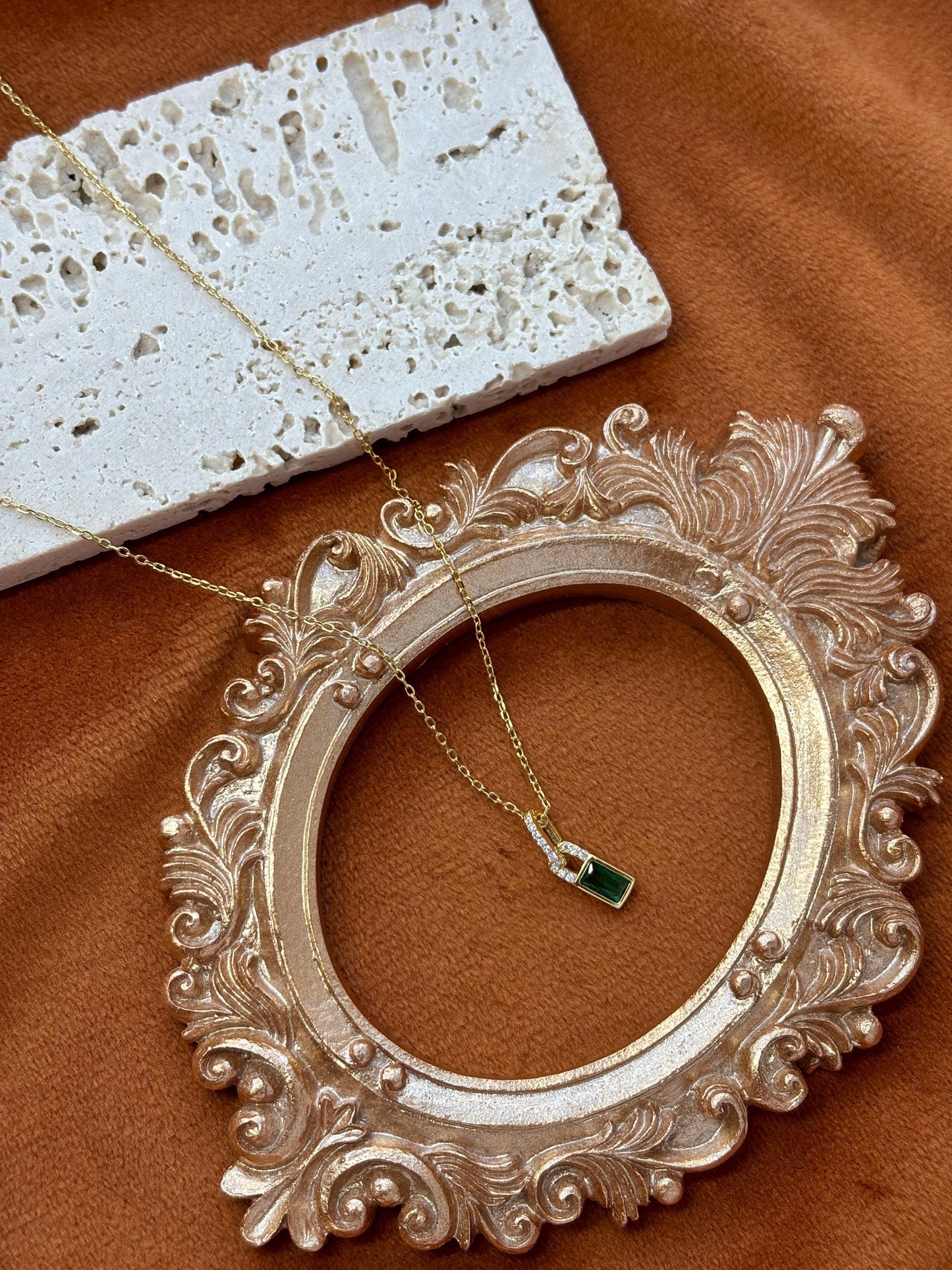 Green Emerald Lock Pendant, Rectangle Green Stone Golden Chain Clavicle Necklace Jewellery, Dainty Elegant Retro Vintage Silver Jewelry