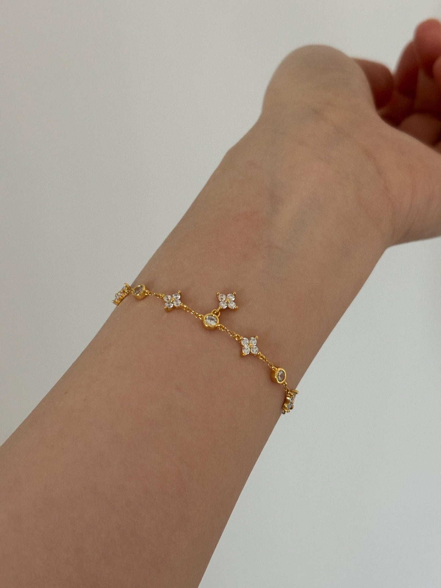 Silver Four Leaf Clover Bracelet, Golden Flower Charm Bracelet, Floral Gold Plated Sterling Silver Jewellery, Dainty Elegant Jewelry