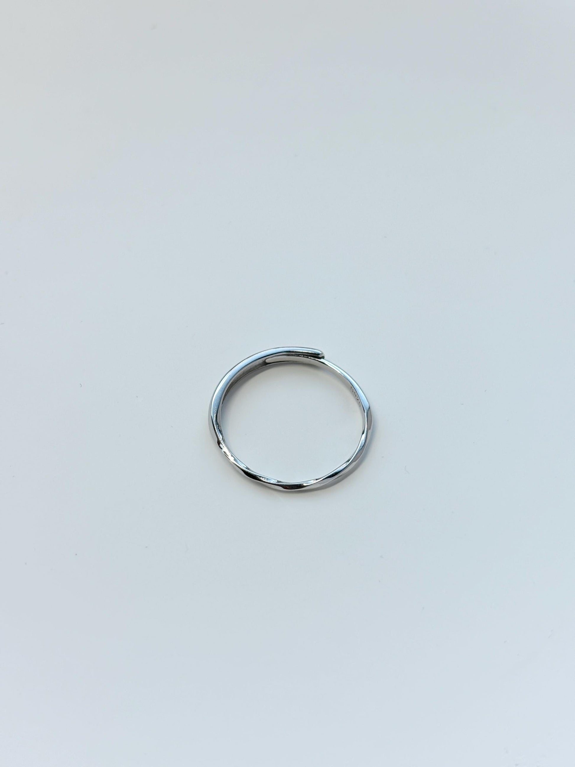 Basic Twisted Silver Adjustable Ring, Minimalist Möbius Band Rings, Index Finger Thin Ring, Everyday Daily Dainty Sterling Silver Jewellery