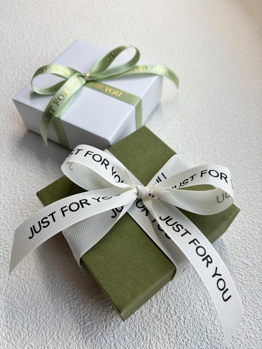 Cute Jewellery Gift Boxes, High Quality Jewelry Gift Box With Ribbon For Earrings Bracelet, Luxury Padded Cardboard Velvet Necklace Box