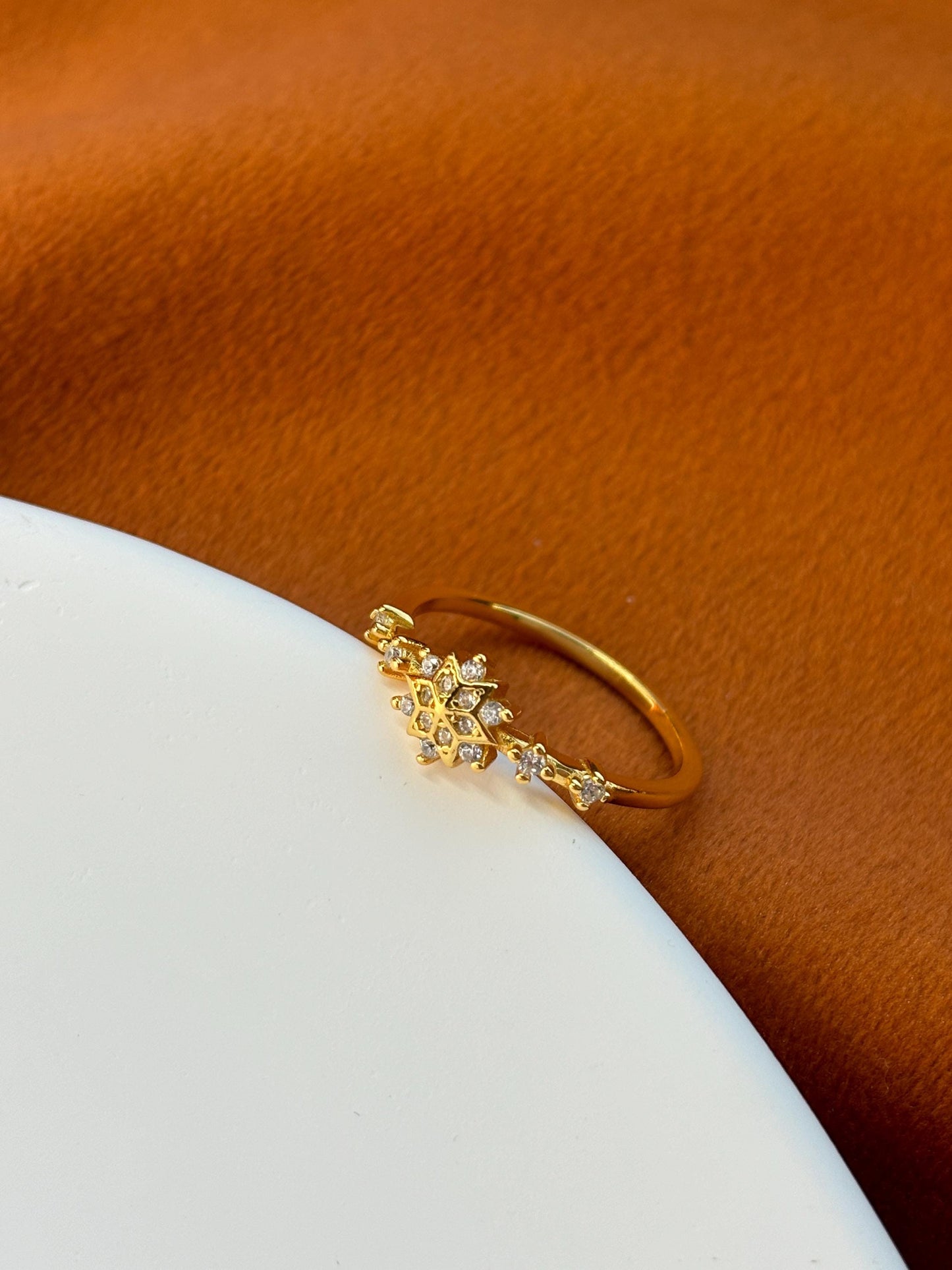 Golden Snowflake Ring, Christmas Shiny North Star Rings, Sparkling Gold Star Jewelry, Dainty Celestial Zircon Ring, Luxury Elegant Jewellery