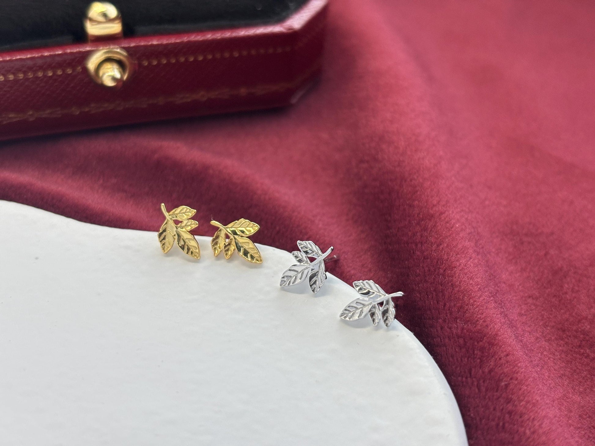 Lovely Cute Maple Leaf Stud Earrings, Retro Golden Maple Leaf Studs, Dainty Mini Minimalist Jewellery, Gold Plated Sterling Silver Jewelry