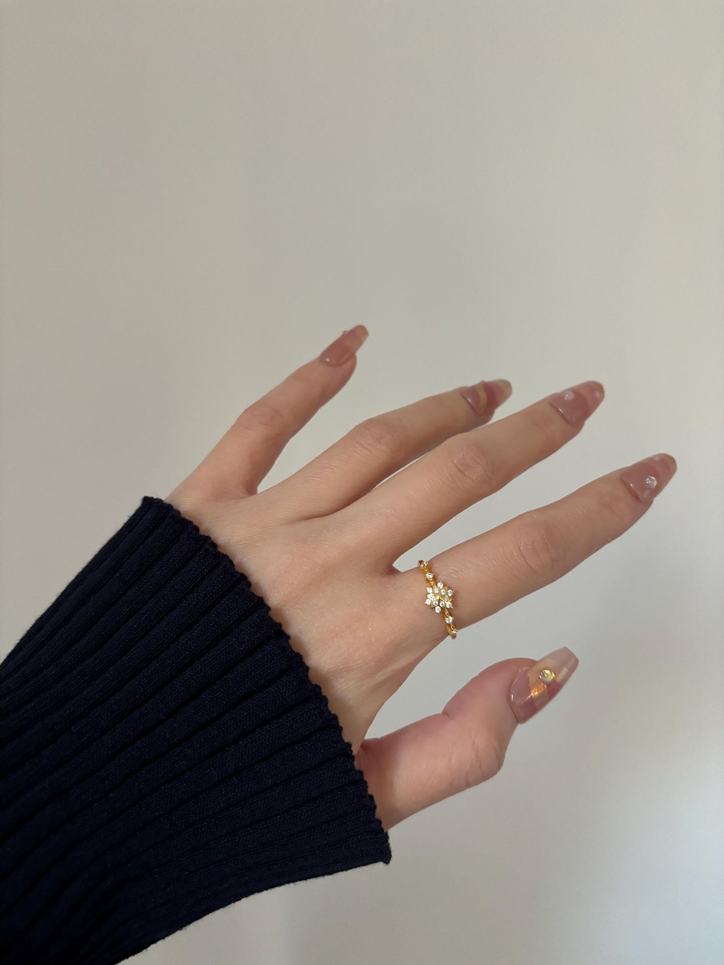 Golden Snowflake Ring, Christmas Shiny North Star Rings, Sparkling Gold Star Jewelry, Dainty Celestial Zircon Ring, Luxury Elegant Jewellery