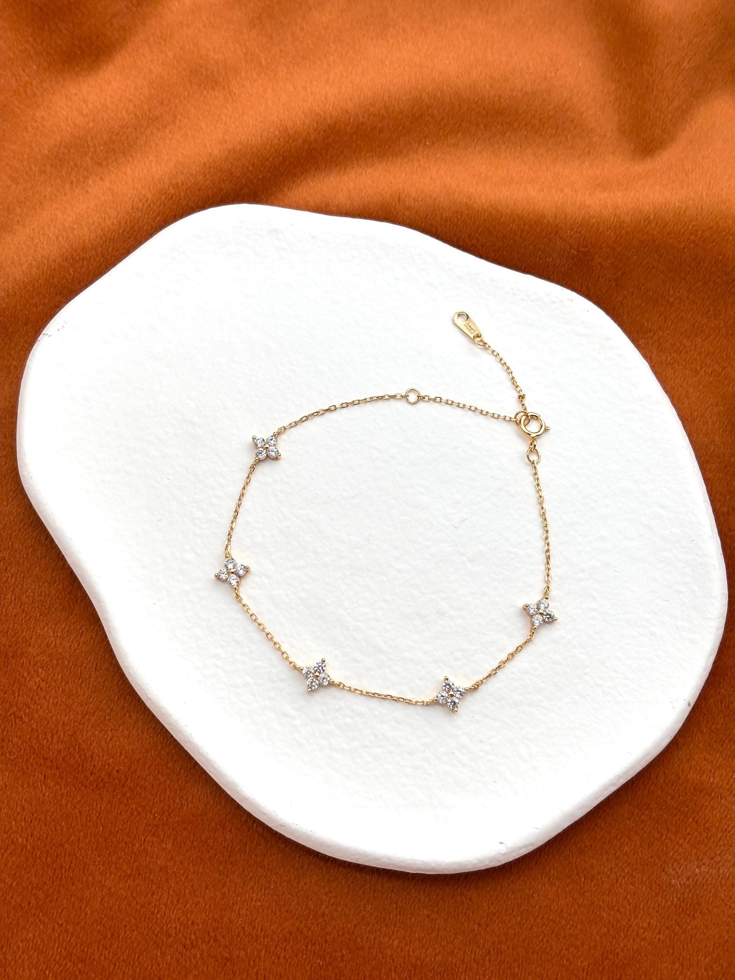 Shiny Silver Four Leaf Clover Bracelet, Golden Flower Charm Bracelet, Floral Star Gold Plated Silver Jewellery, Dainty Elegant Jewelry