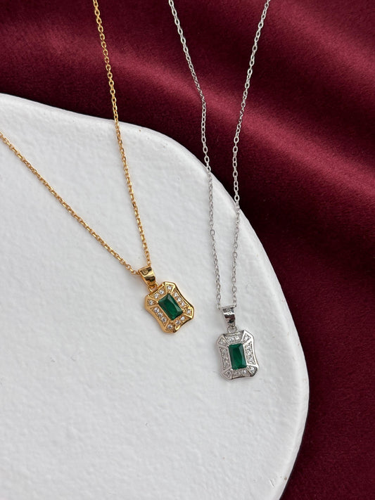 Dainty Green Emerald Pendant, Shiny Rectangle Green Stone Golden Chain Clavicle Necklace Jewellery, Elegant Retro Vintage Silver Jewelry