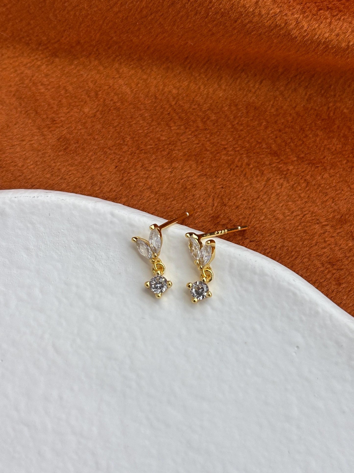 Dainty Mini Heart Shaped Stud Earrings, Silver Shiny Elegant Love Dangle Earrings Jewelry, Tiny Cute Lovely Leaf Drop Earrings Jewellery