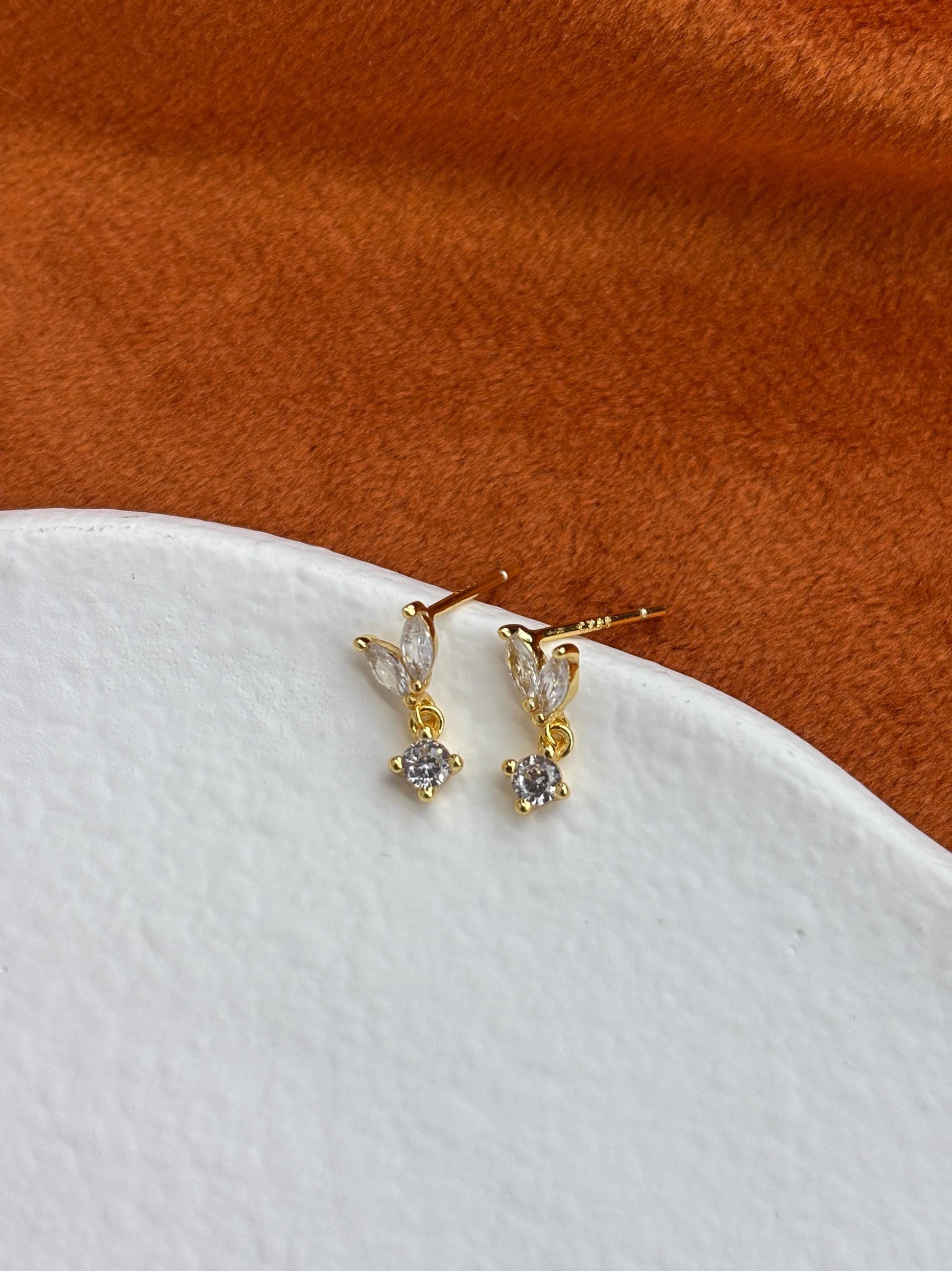 Dainty Mini Heart Shaped Stud Earrings, Silver Shiny Elegant Love Dangle Earrings Jewelry, Tiny Cute Lovely Leaf Drop Earrings Jewellery