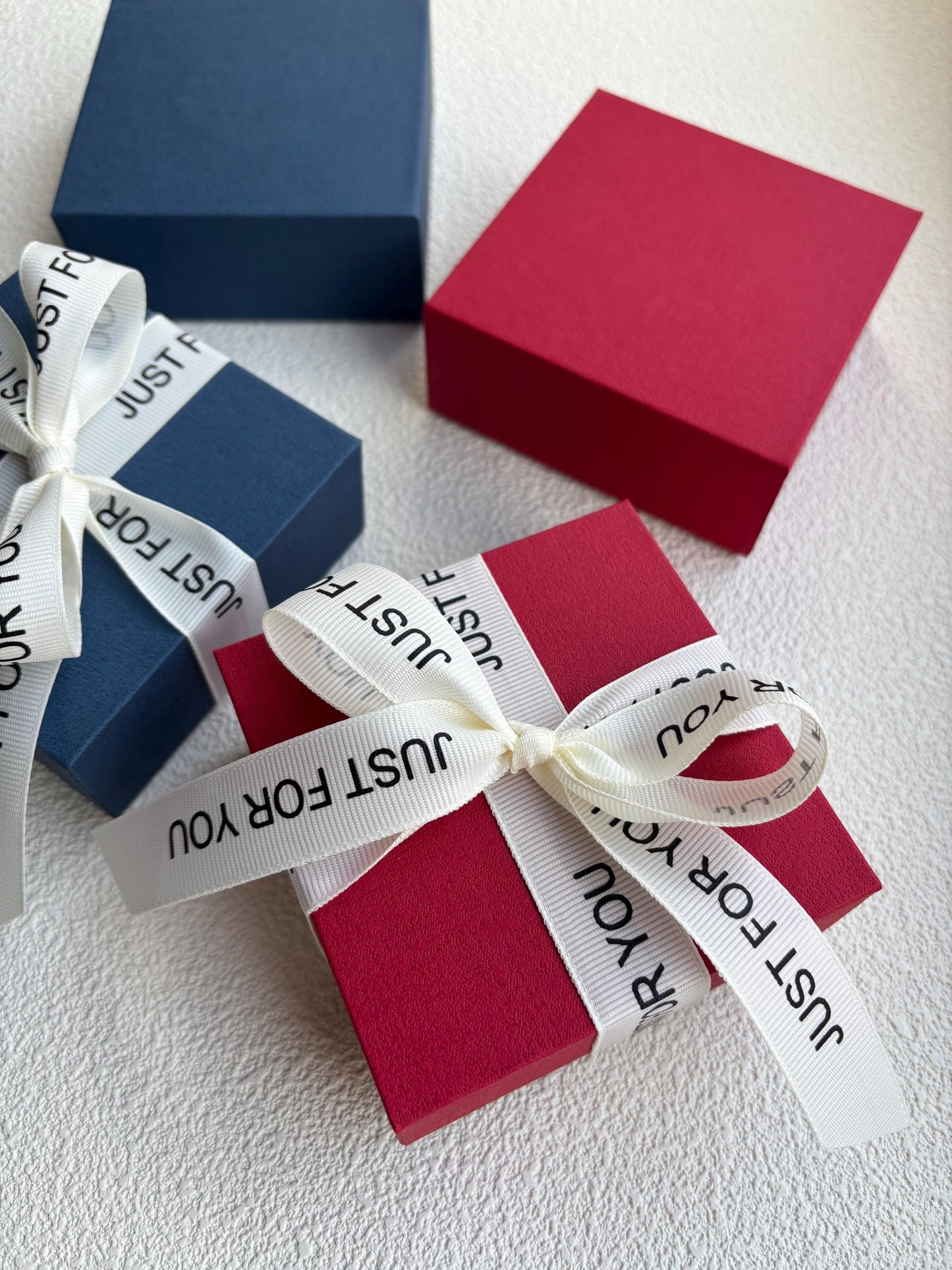 Red Blue Jewellery Gift Boxes, High Quality Jewelry Gift Box With Ribbon For Earrings Bracelet, Luxury Padded Cardboard Velvet Necklace Box