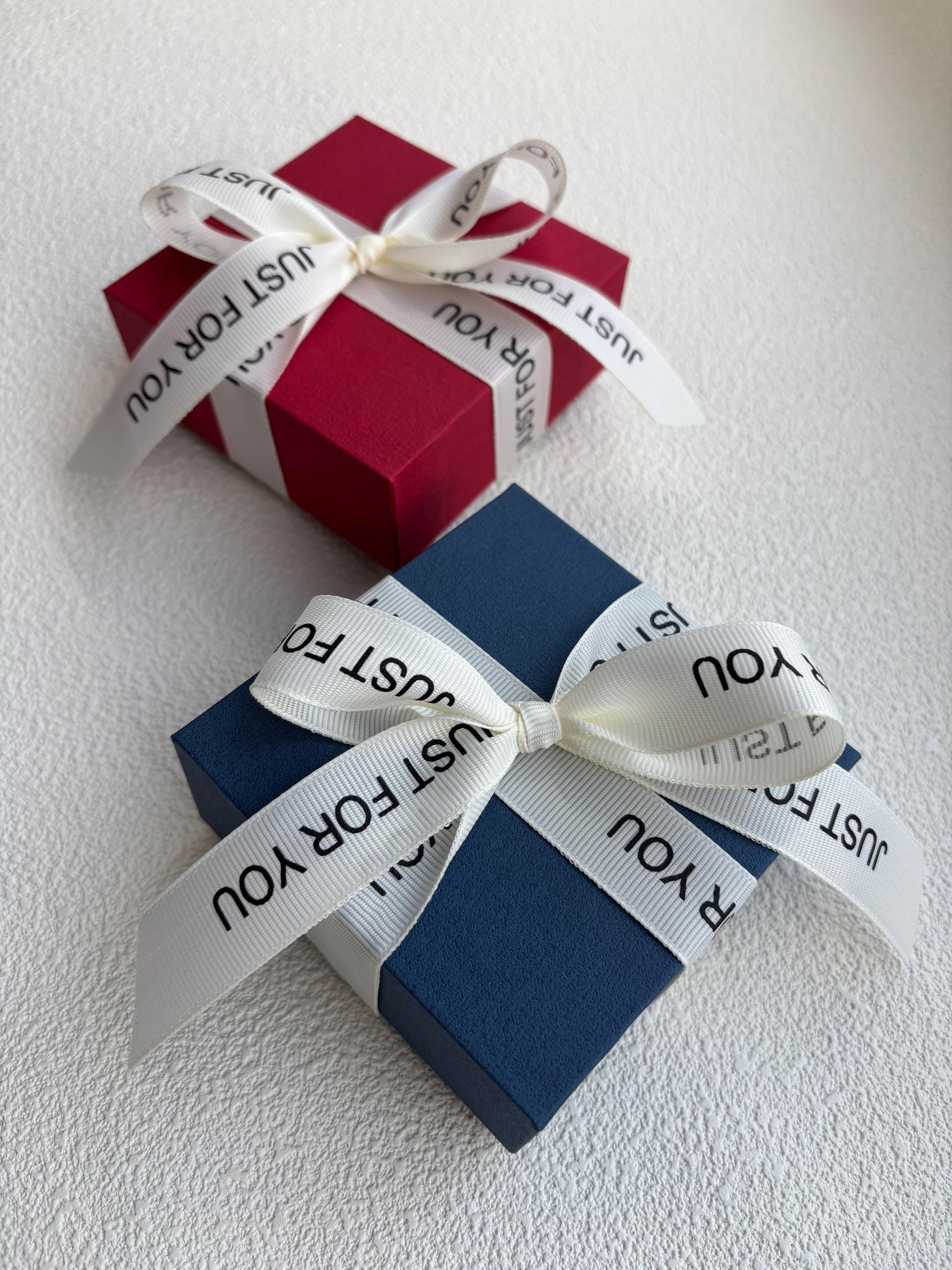 Red Blue Jewellery Gift Boxes, High Quality Jewelry Gift Box With Ribbon For Earrings Bracelet, Luxury Padded Cardboard Velvet Necklace Box