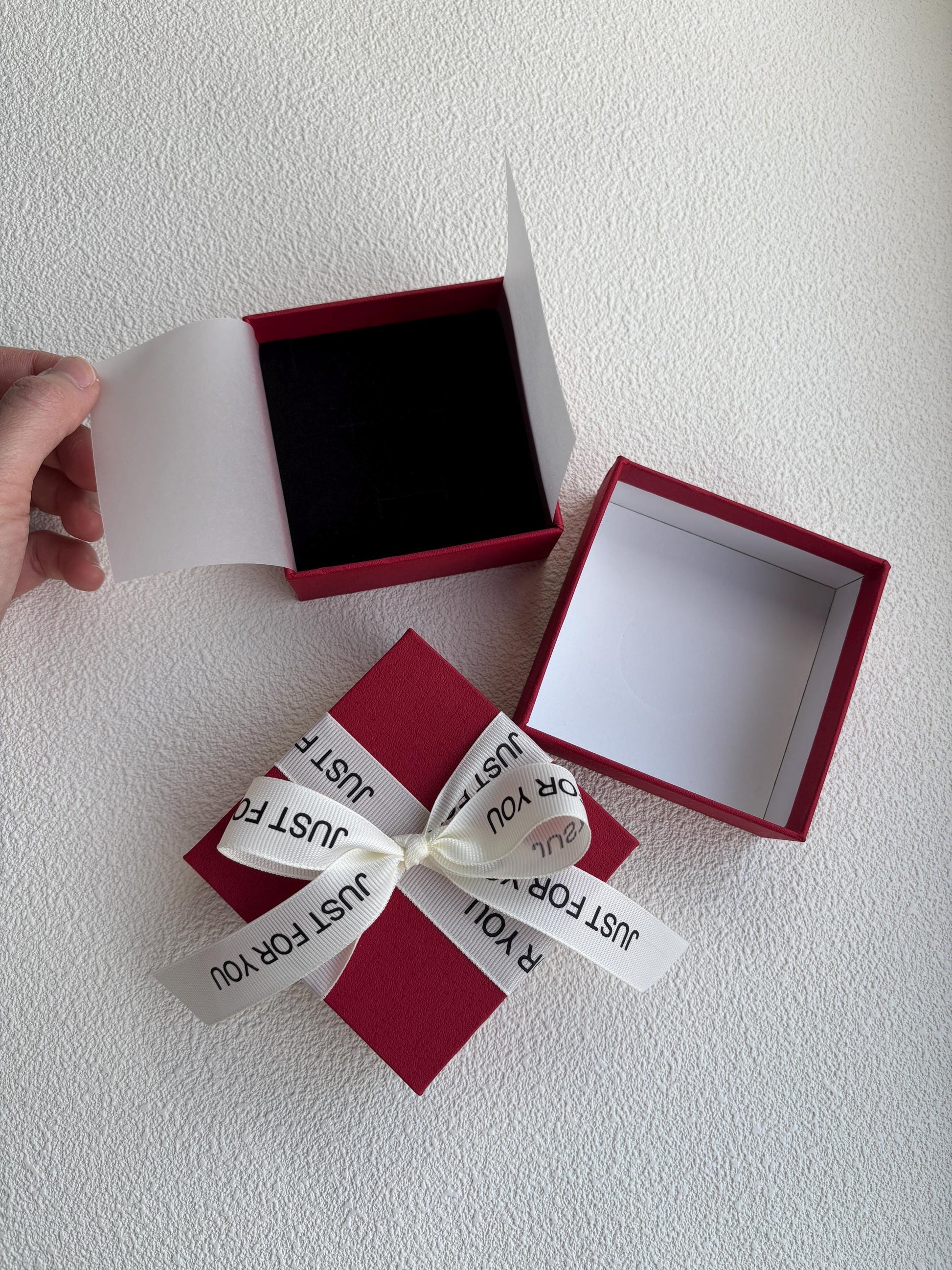 Red Blue Jewellery Gift Boxes, High Quality Jewelry Gift Box With Ribbon For Earrings Bracelet, Luxury Padded Cardboard Velvet Necklace Box