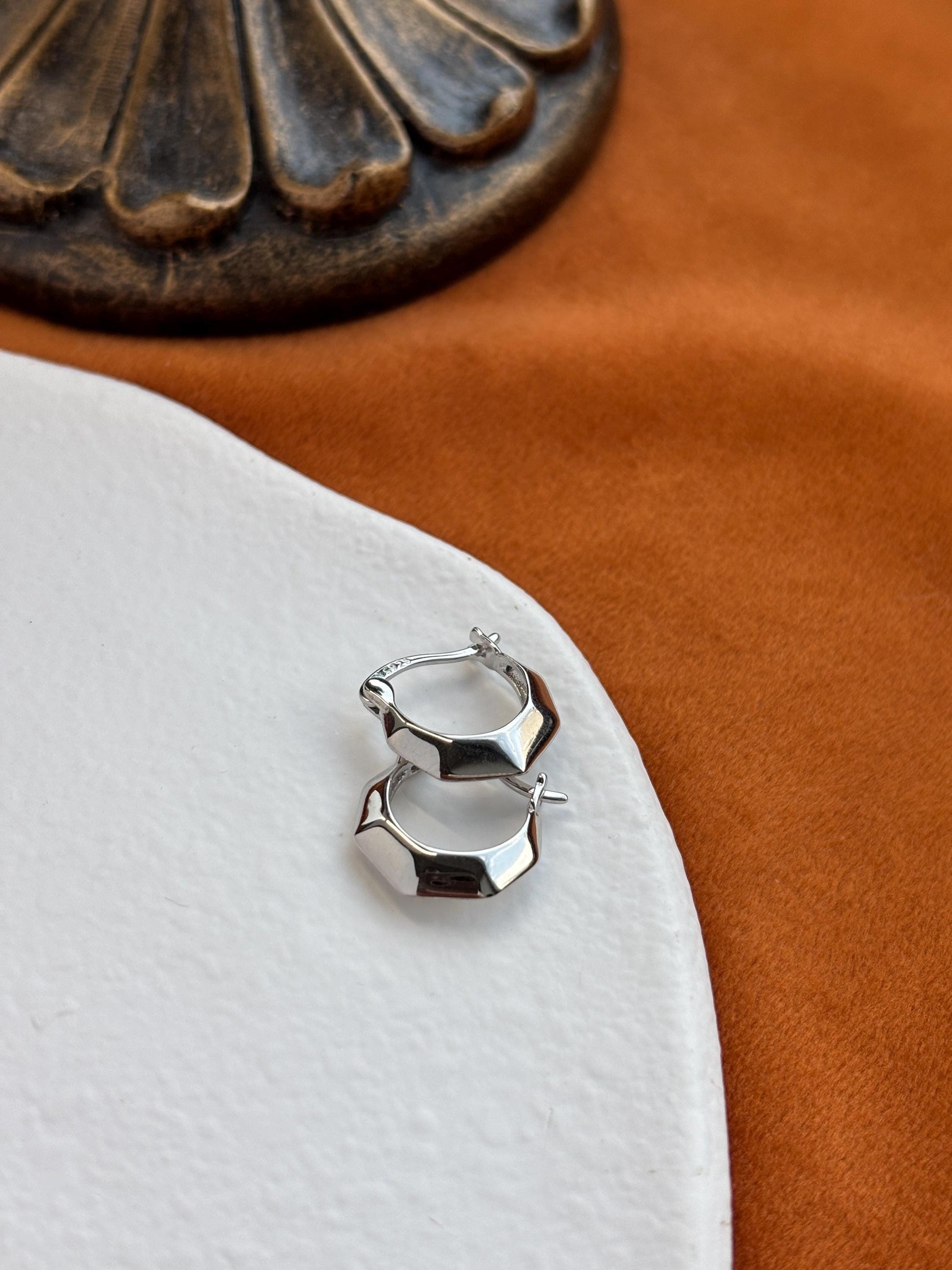 Dainty Silver Hexagon Hoops, Golden Polygon Minimalist Huggie, Irregular Geometric Jewelry, 18K Gold Plated 925 Silver Earrings Jewellery