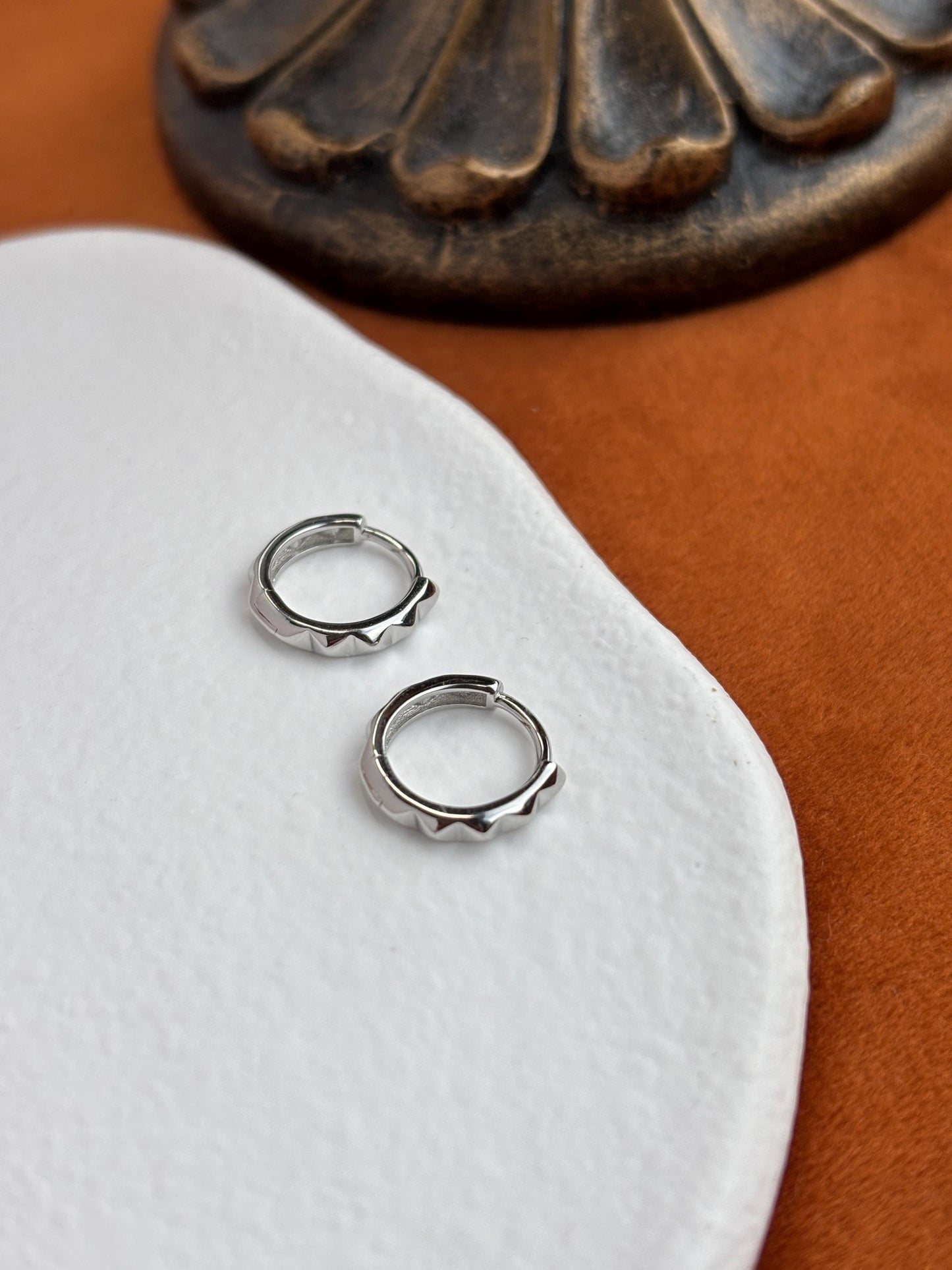 Silver Pyramid Hoop Earrings, Dainty Ridge Huggie, Golden Ribbed Minimalist Daily Basic Jewelry, 18K Gold Plated Sterling Silver Jewellery