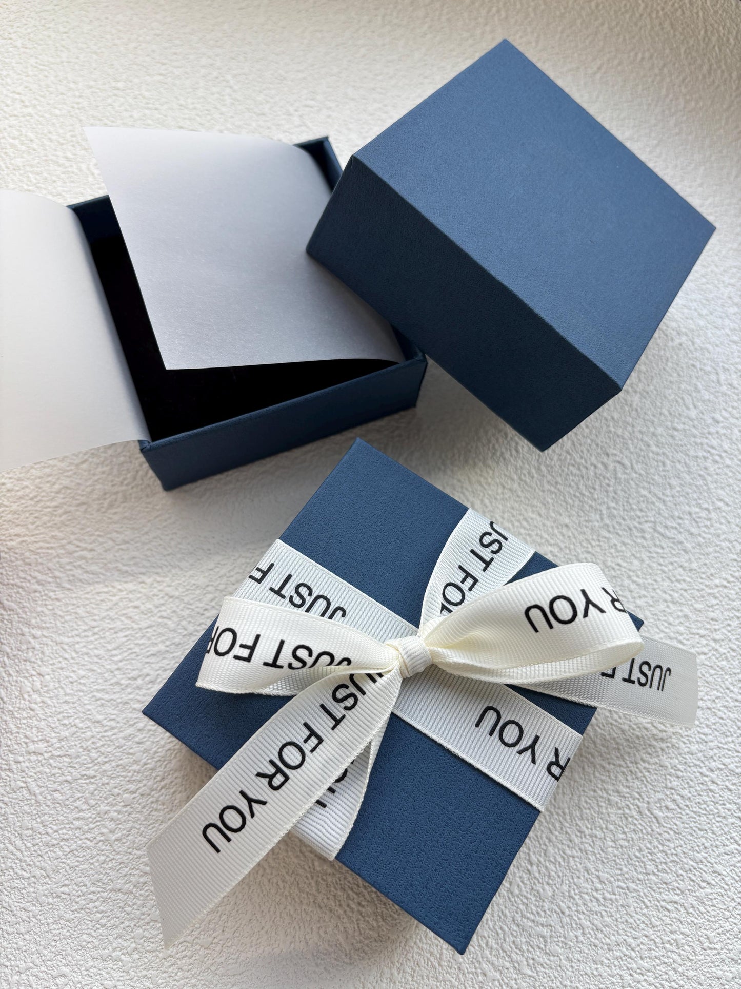 Red Blue Jewellery Gift Boxes, High Quality Jewelry Gift Box With Ribbon For Earrings Bracelet, Luxury Padded Cardboard Velvet Necklace Box